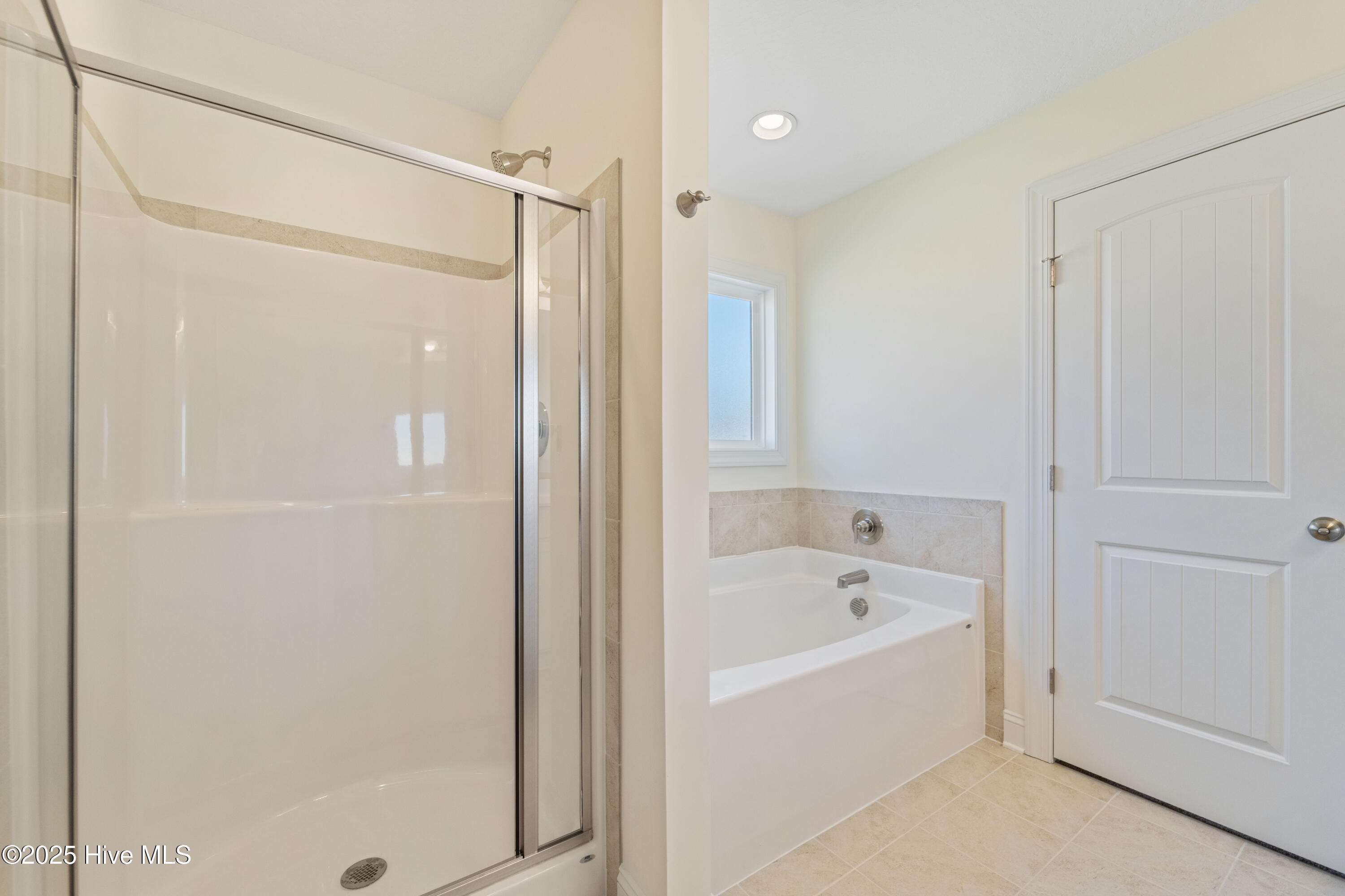 100519944 | Photo 19