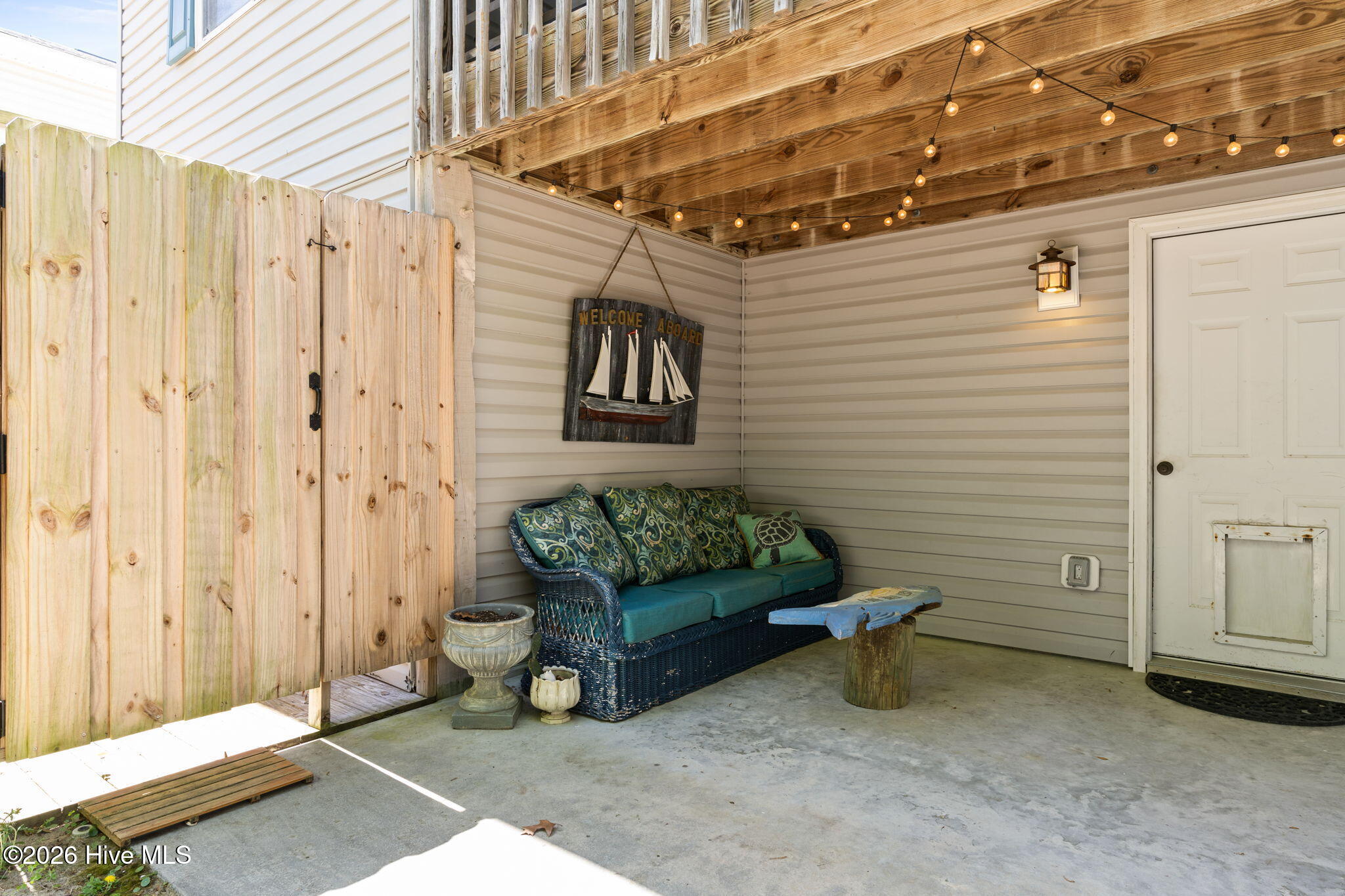 100567524 | Photo 34