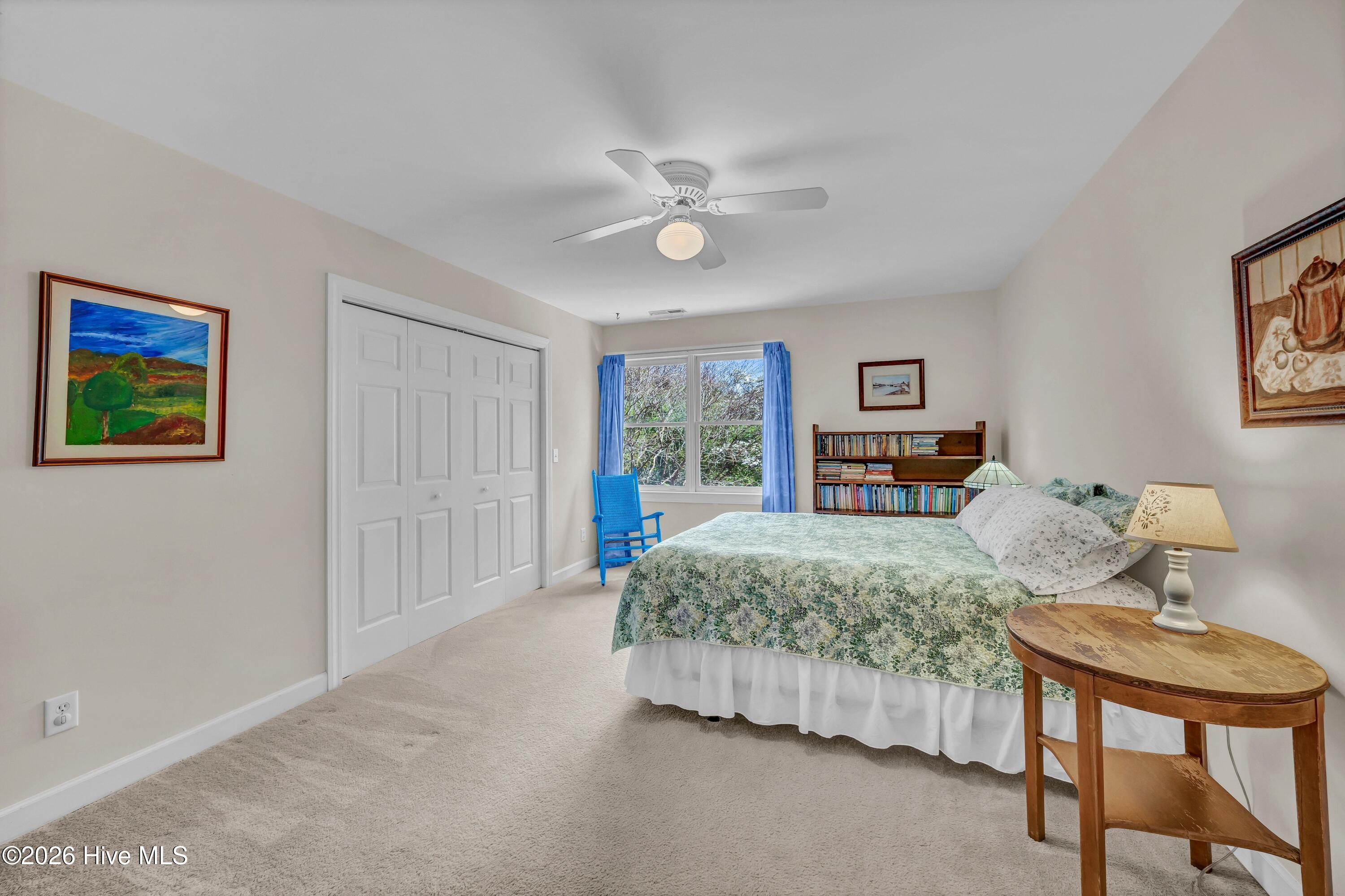 100566684 | Photo 32