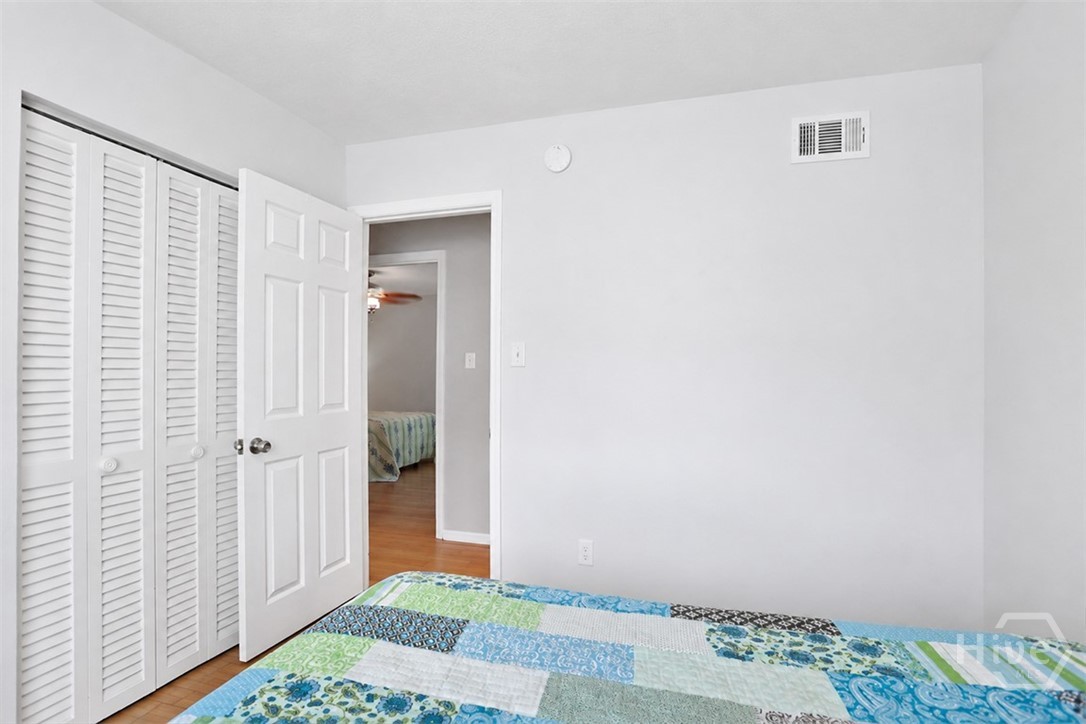 5 Prince Charles Court