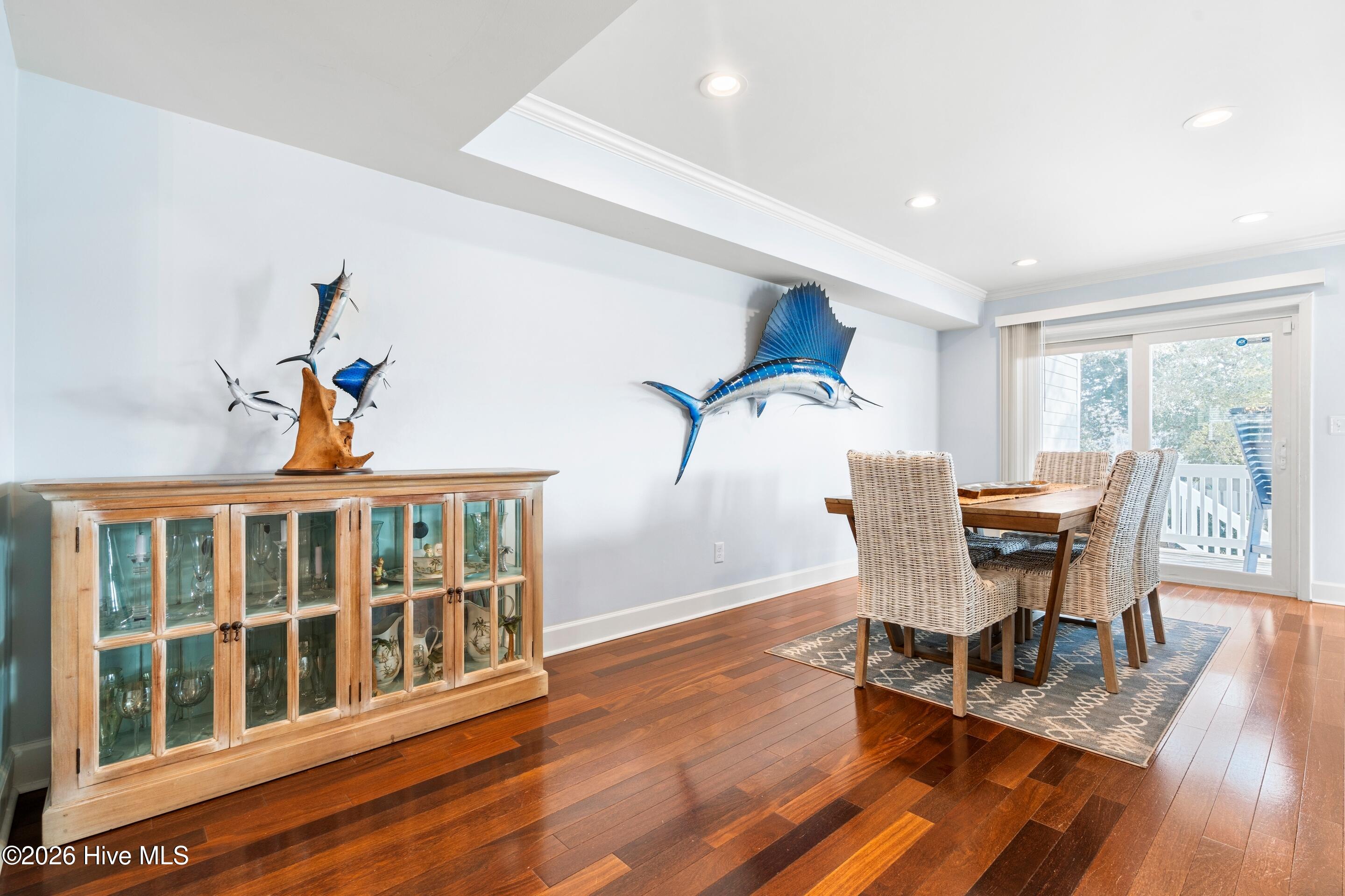 100548419 | Photo 19