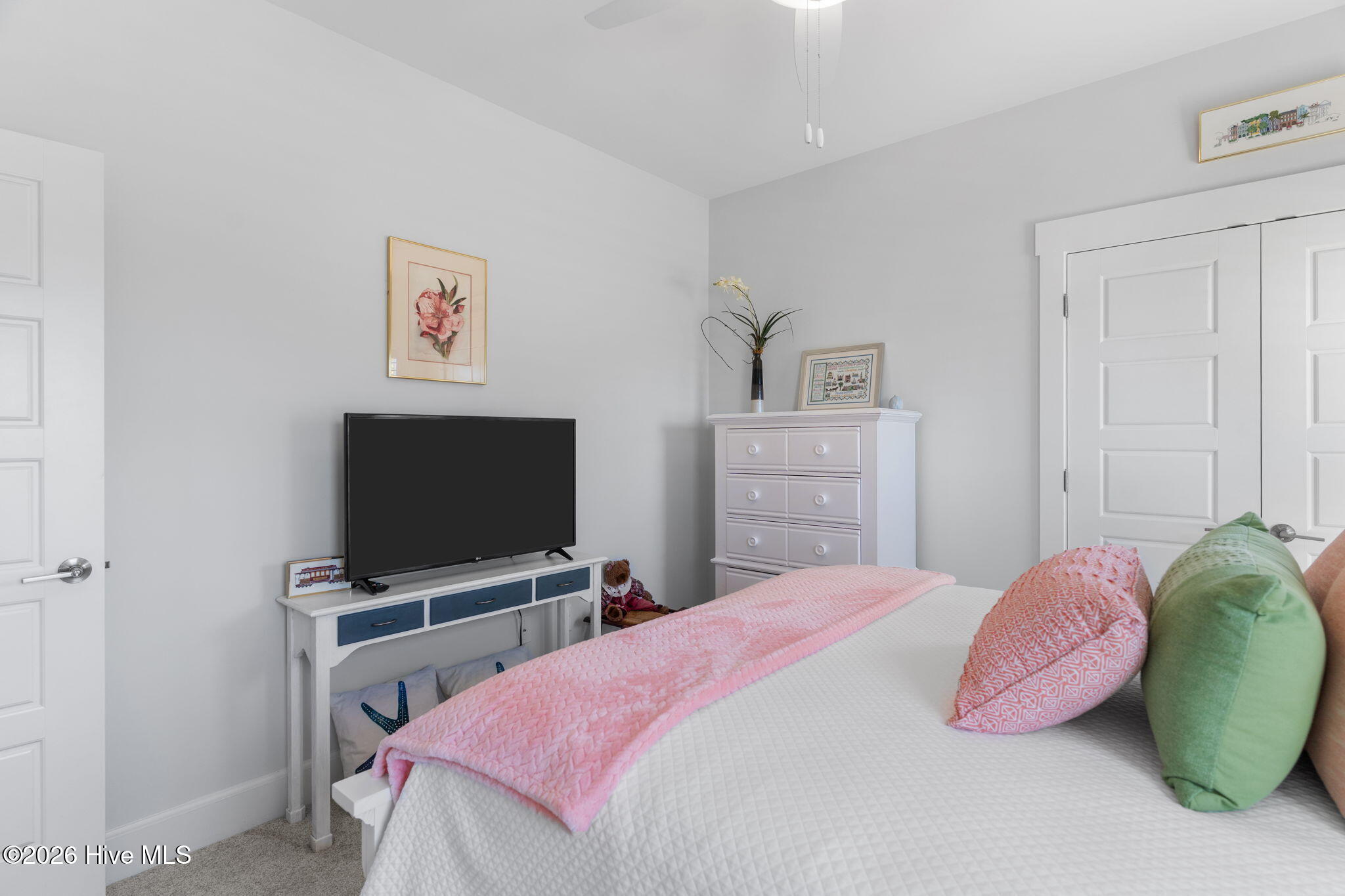 100552868 | Photo 23