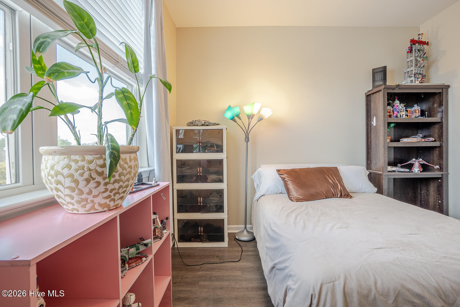 100564968 | Photo 29