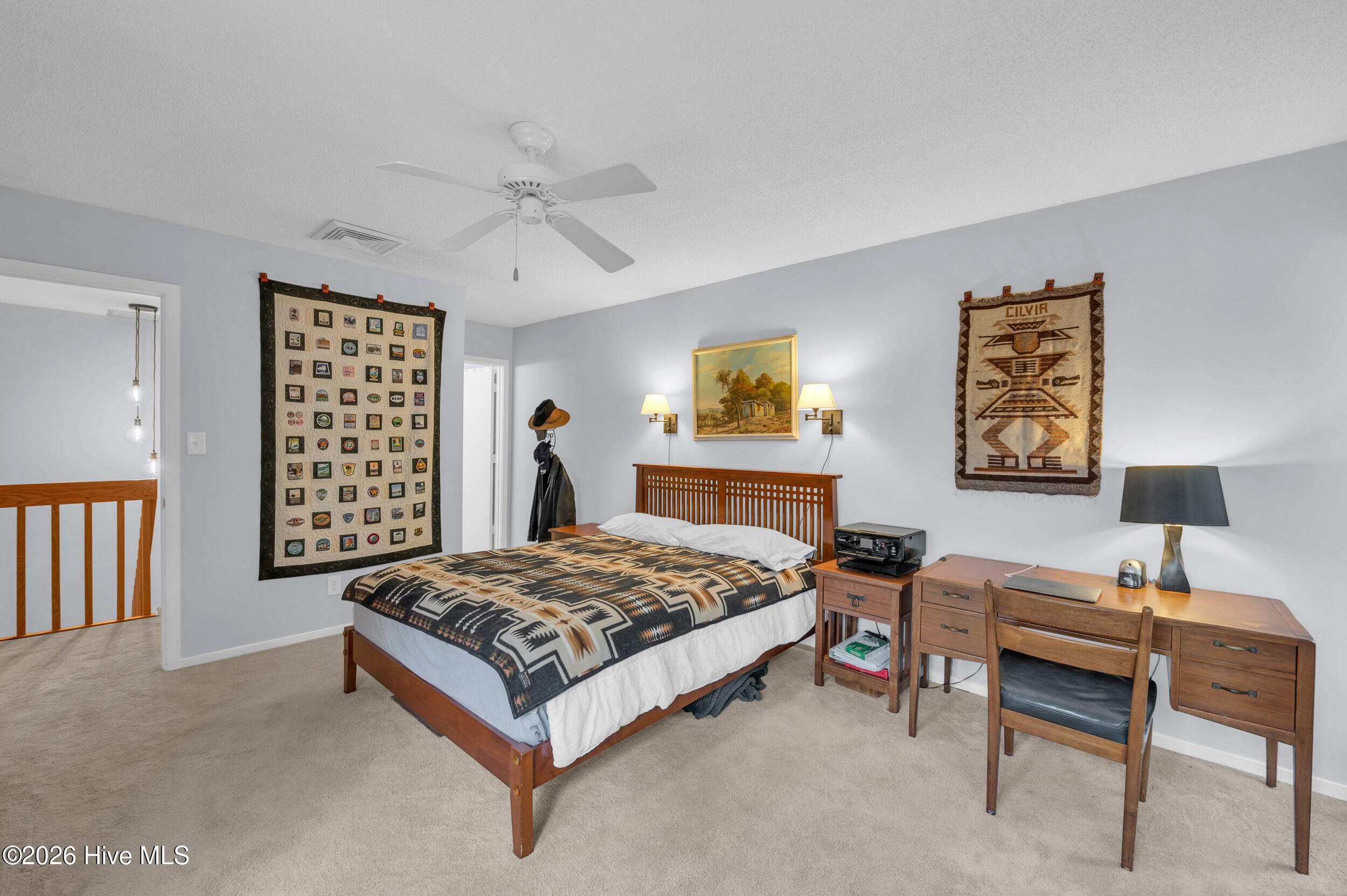 100549409 | Photo 21