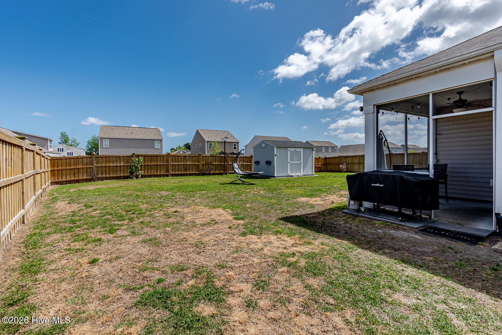 100564968 | Photo 40