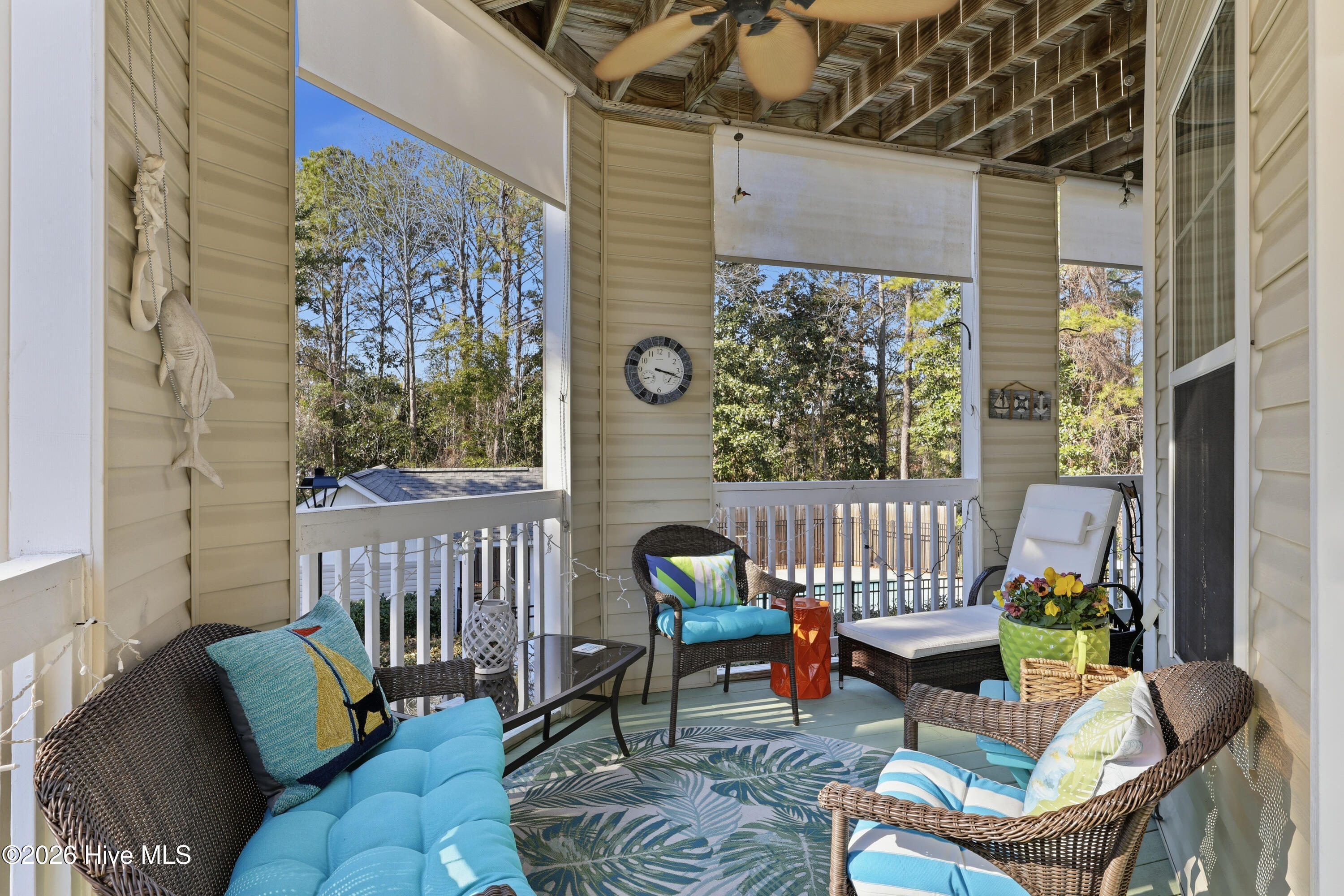 100557540 | Photo 33