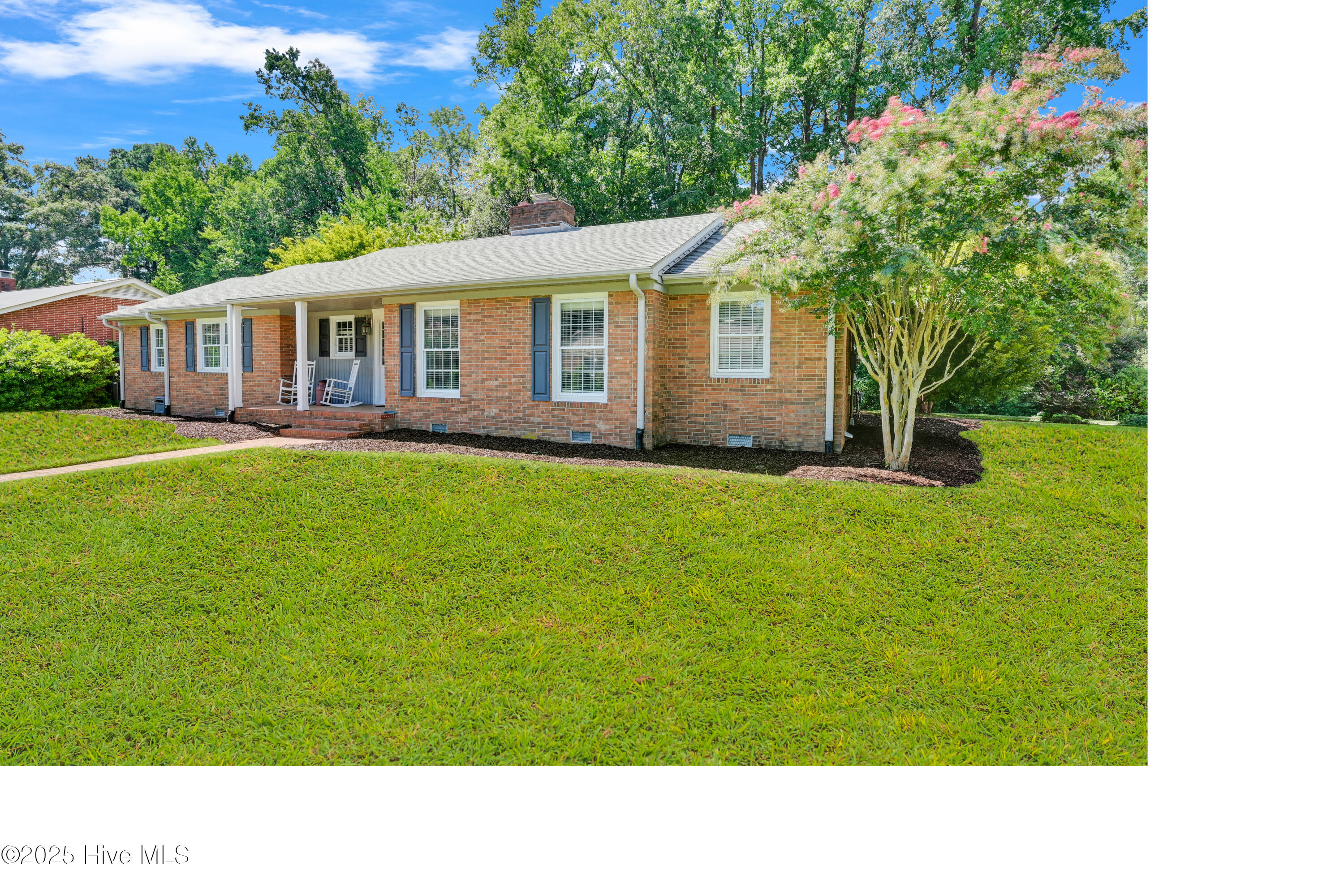 1748 Beaumont Drive-3