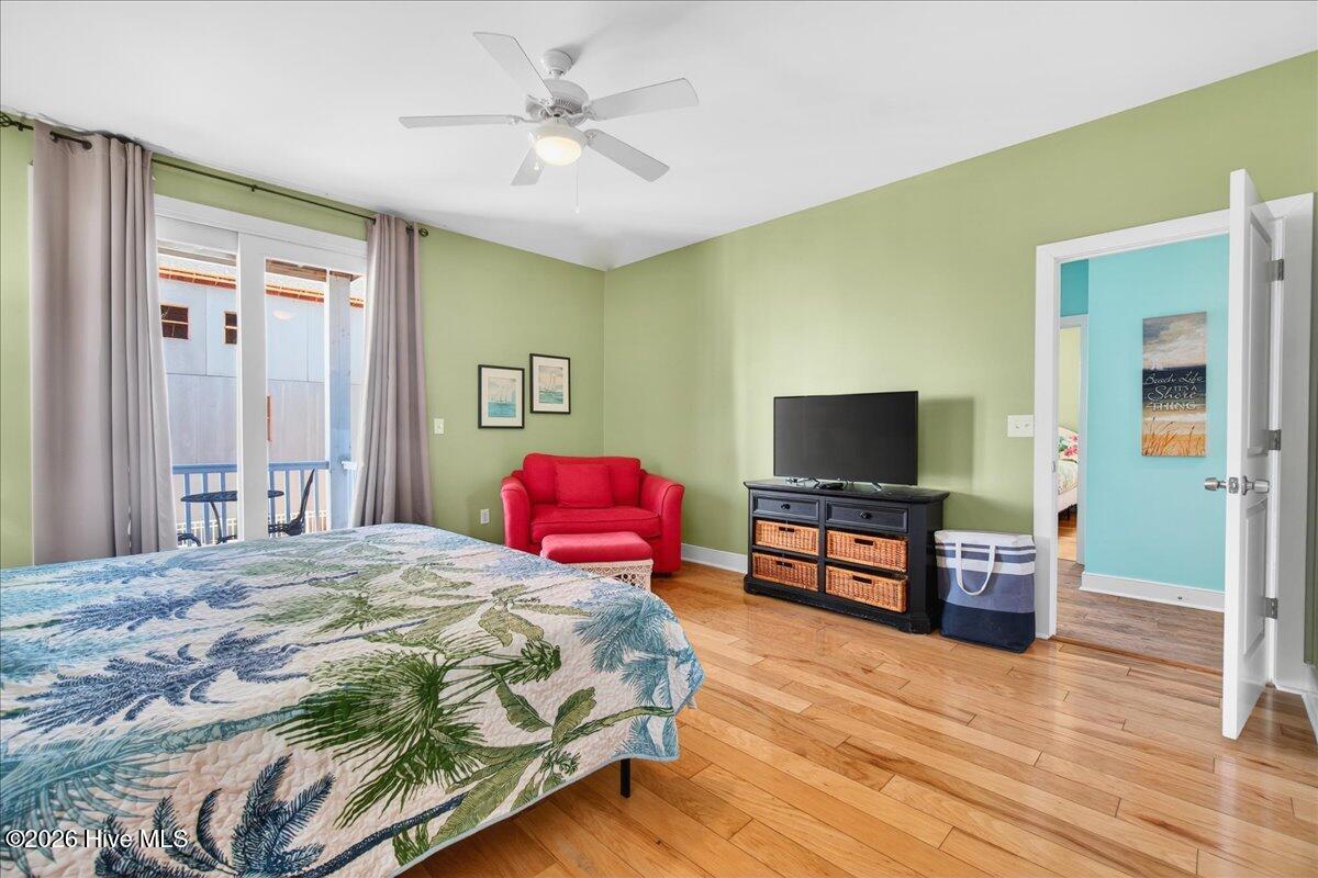 100549293 | Photo 36