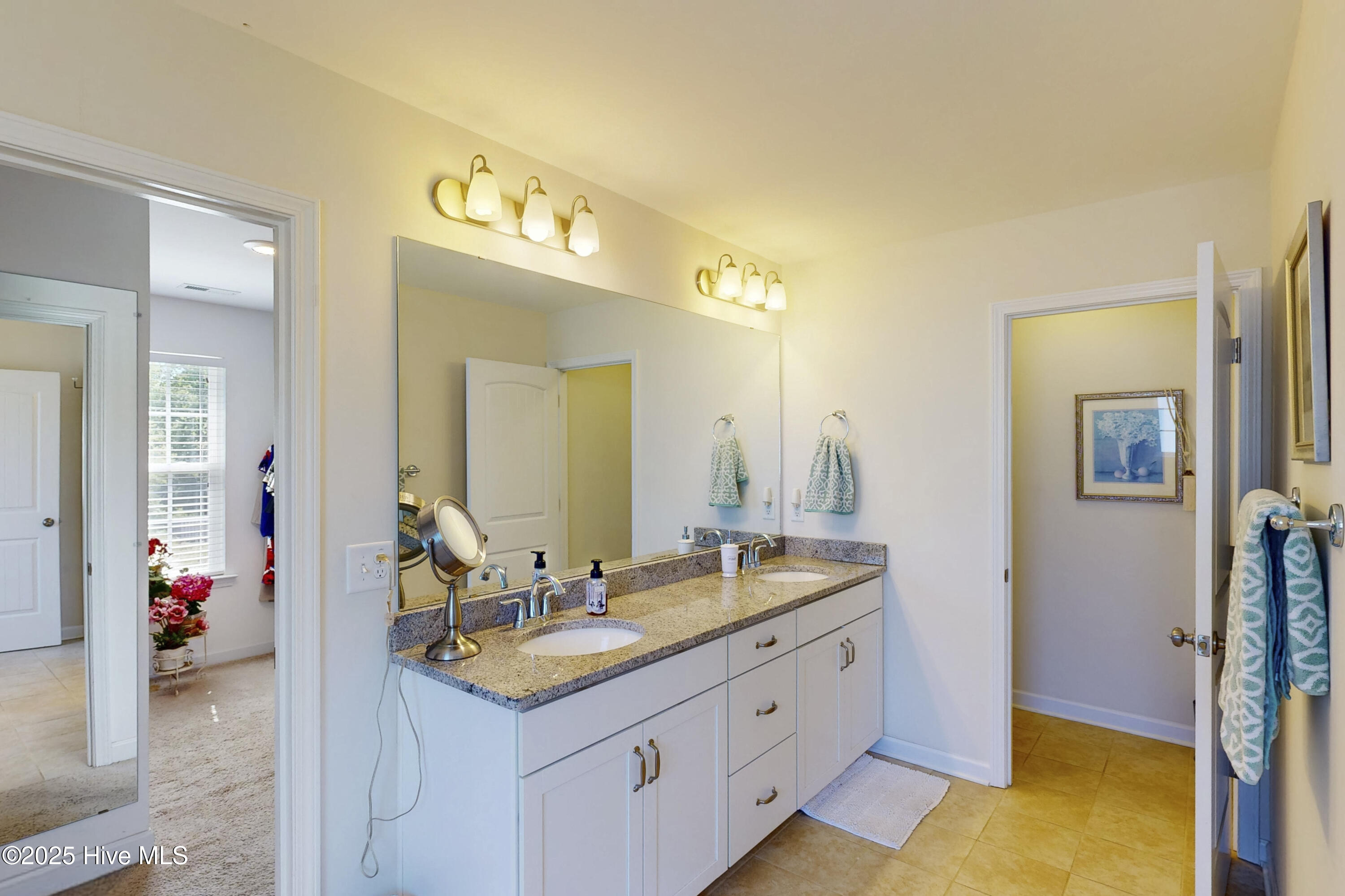 100509634 | Photo 29