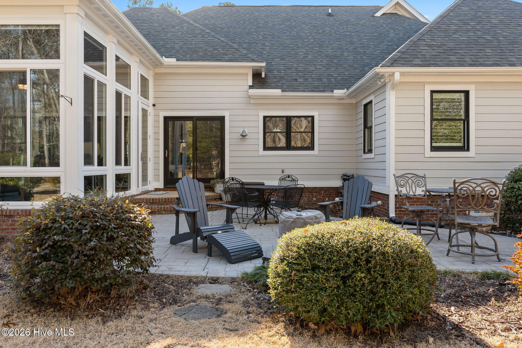 100560975 | Photo 44