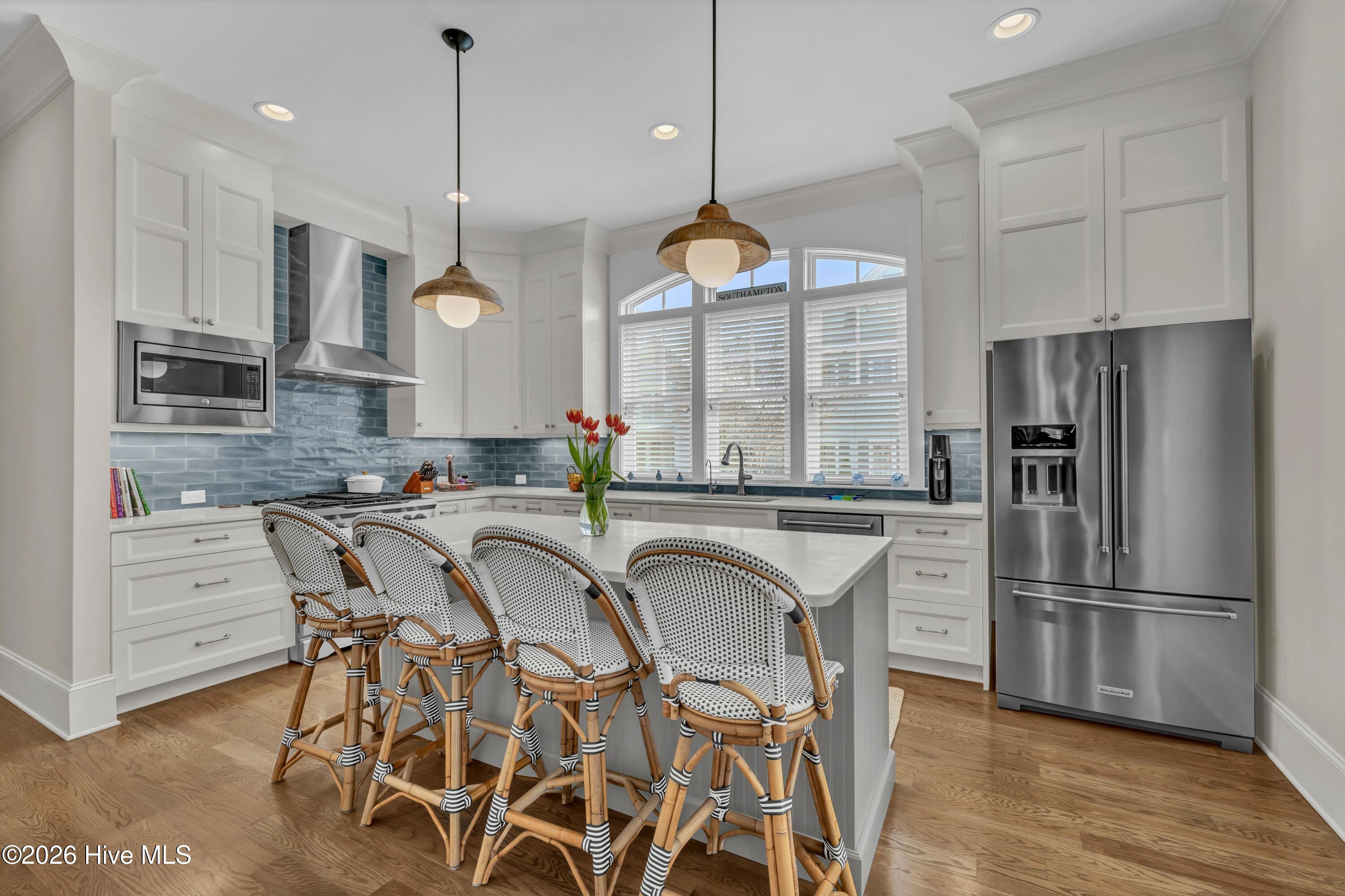 100549123 | Photo 11