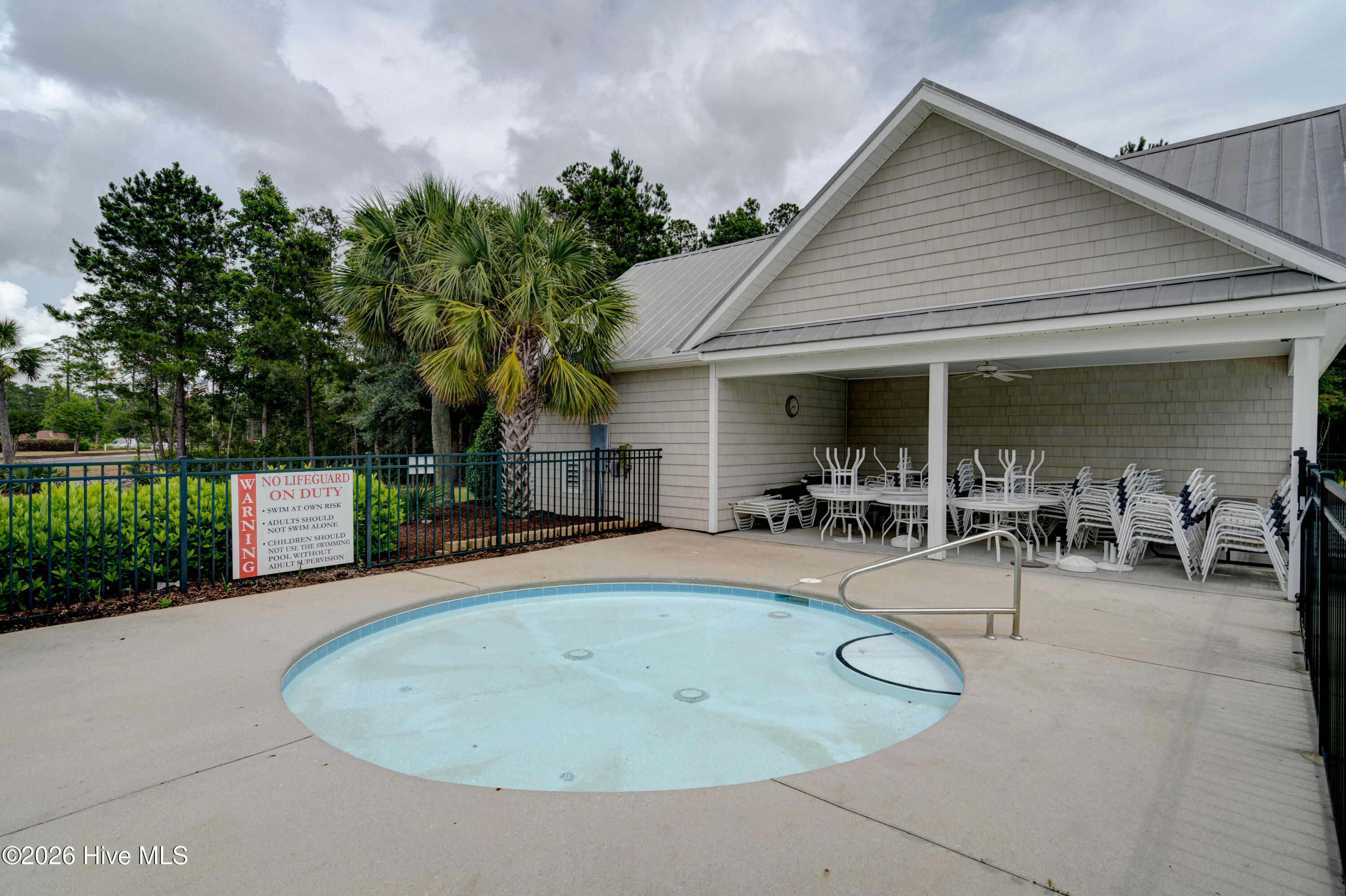 100557466 | Photo 64