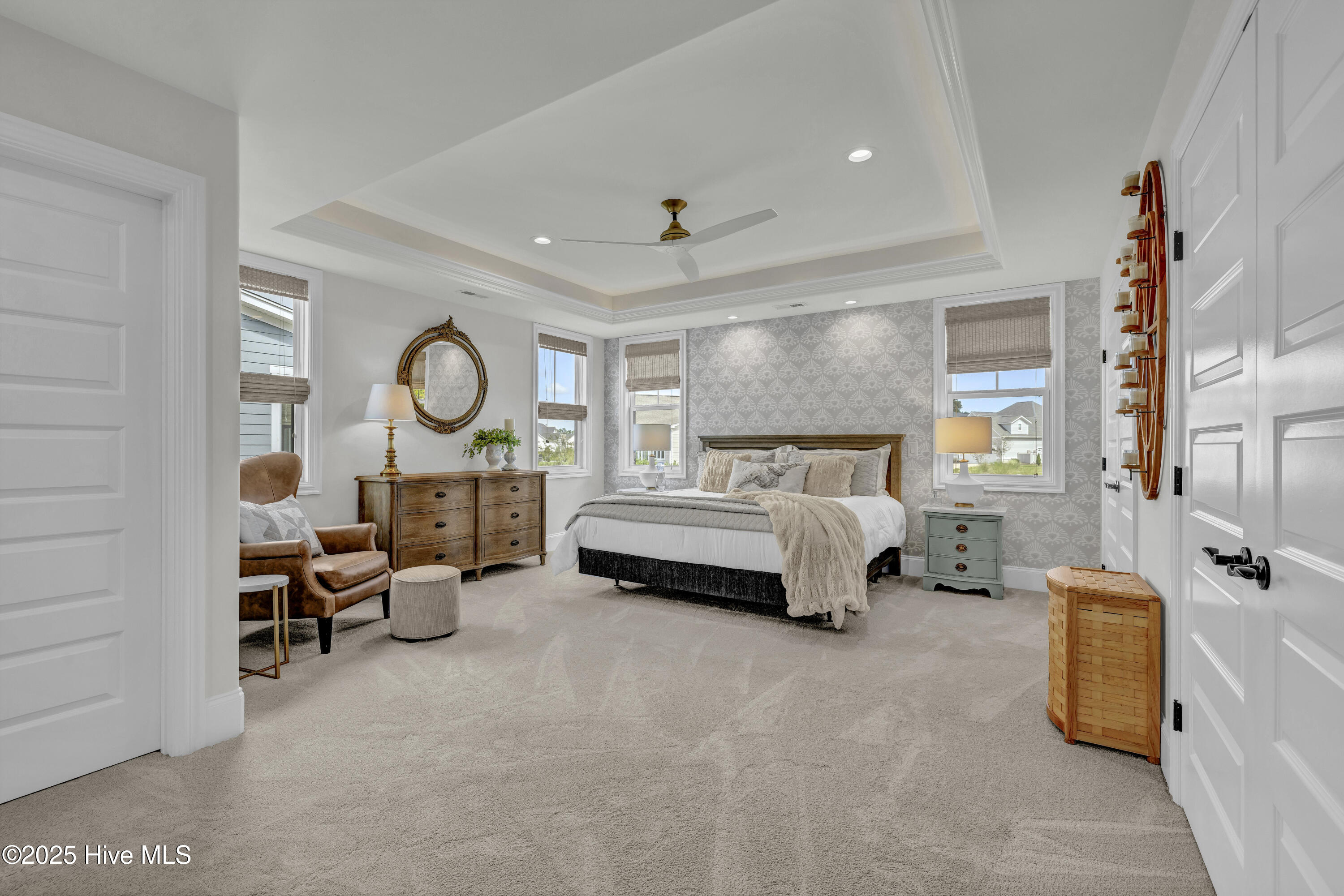 100557399 | Photo 34