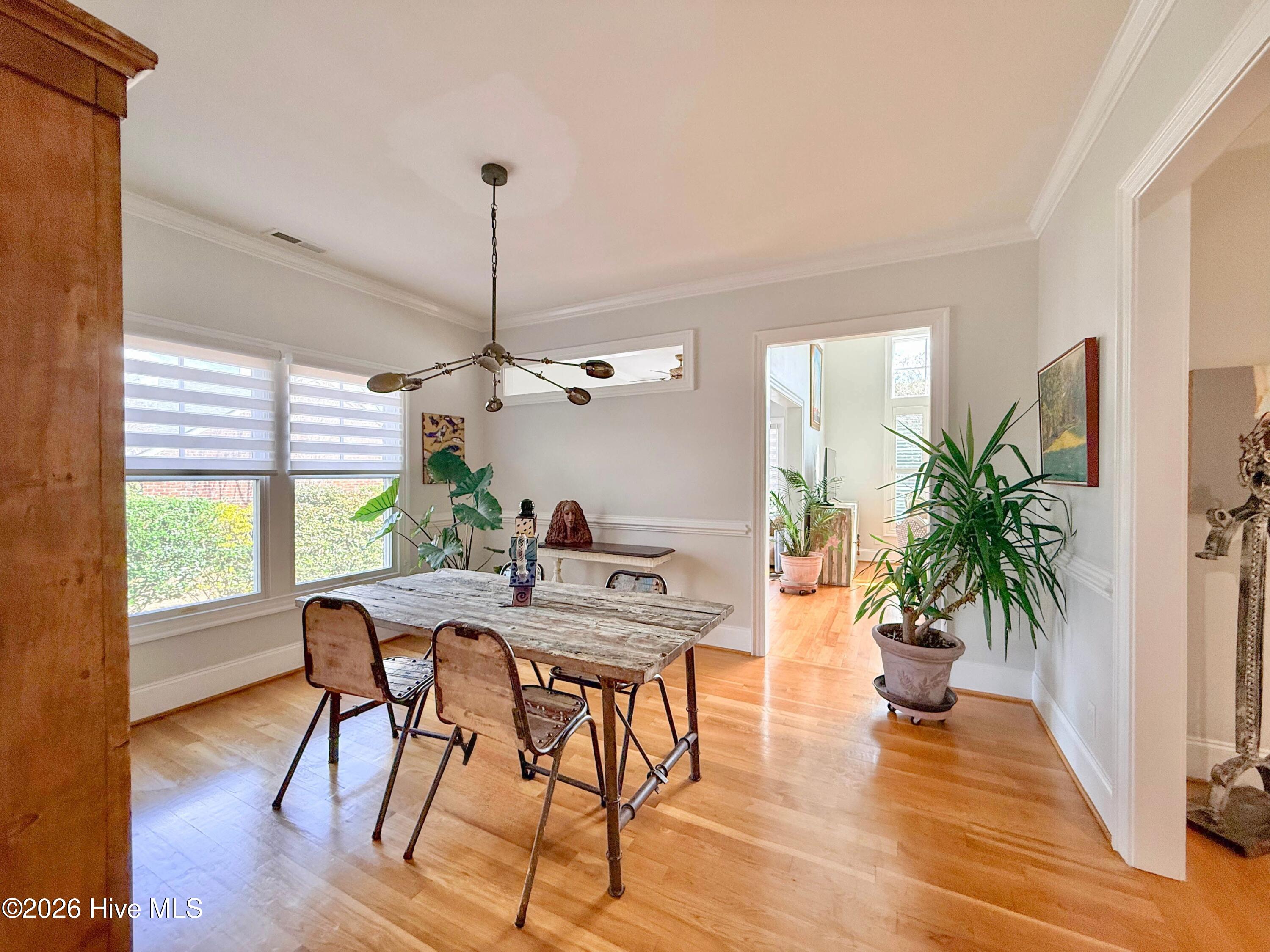 100559415 | Photo 26