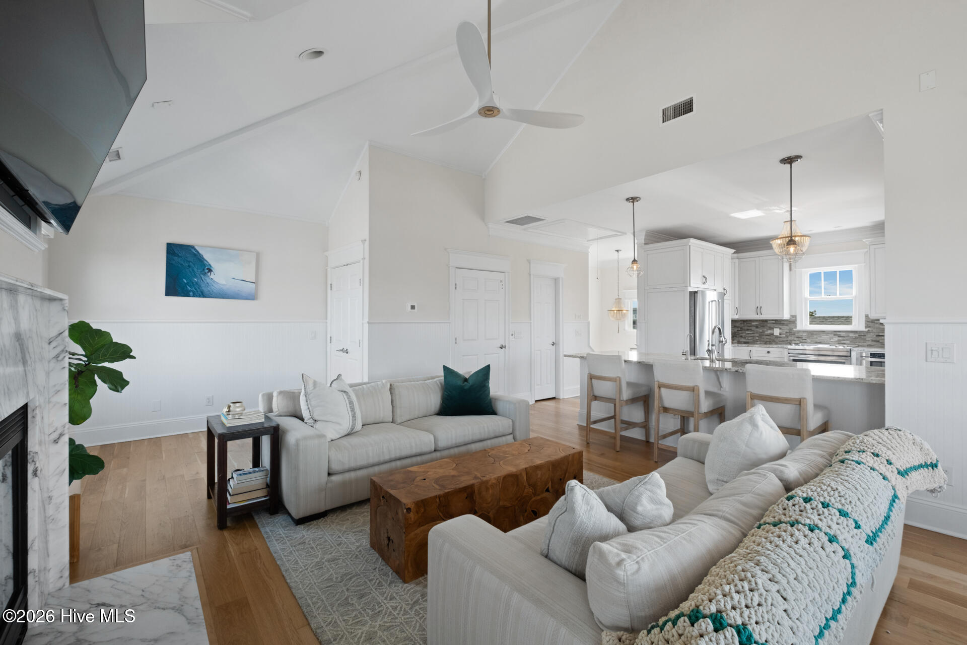 100567565 | Photo 17