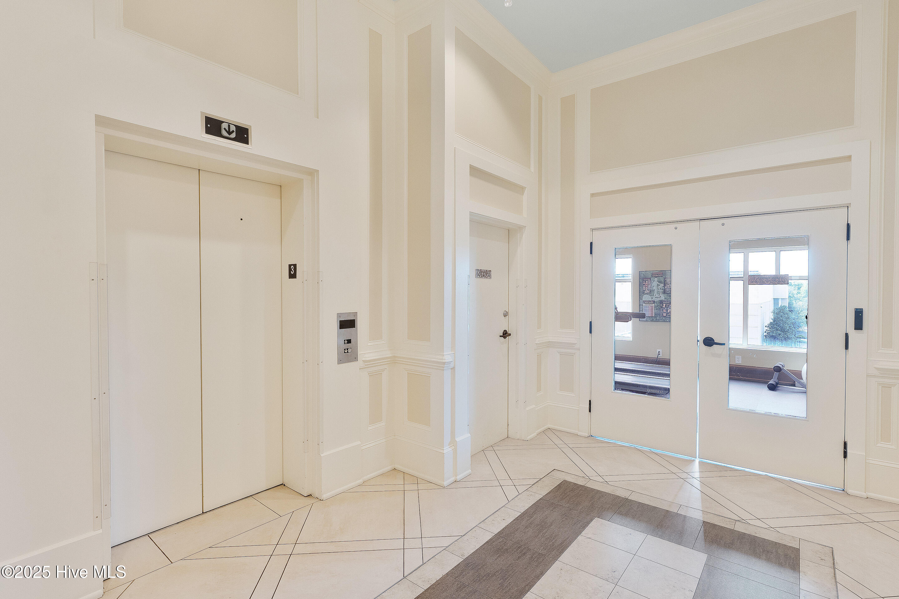 100506619 | Photo 28