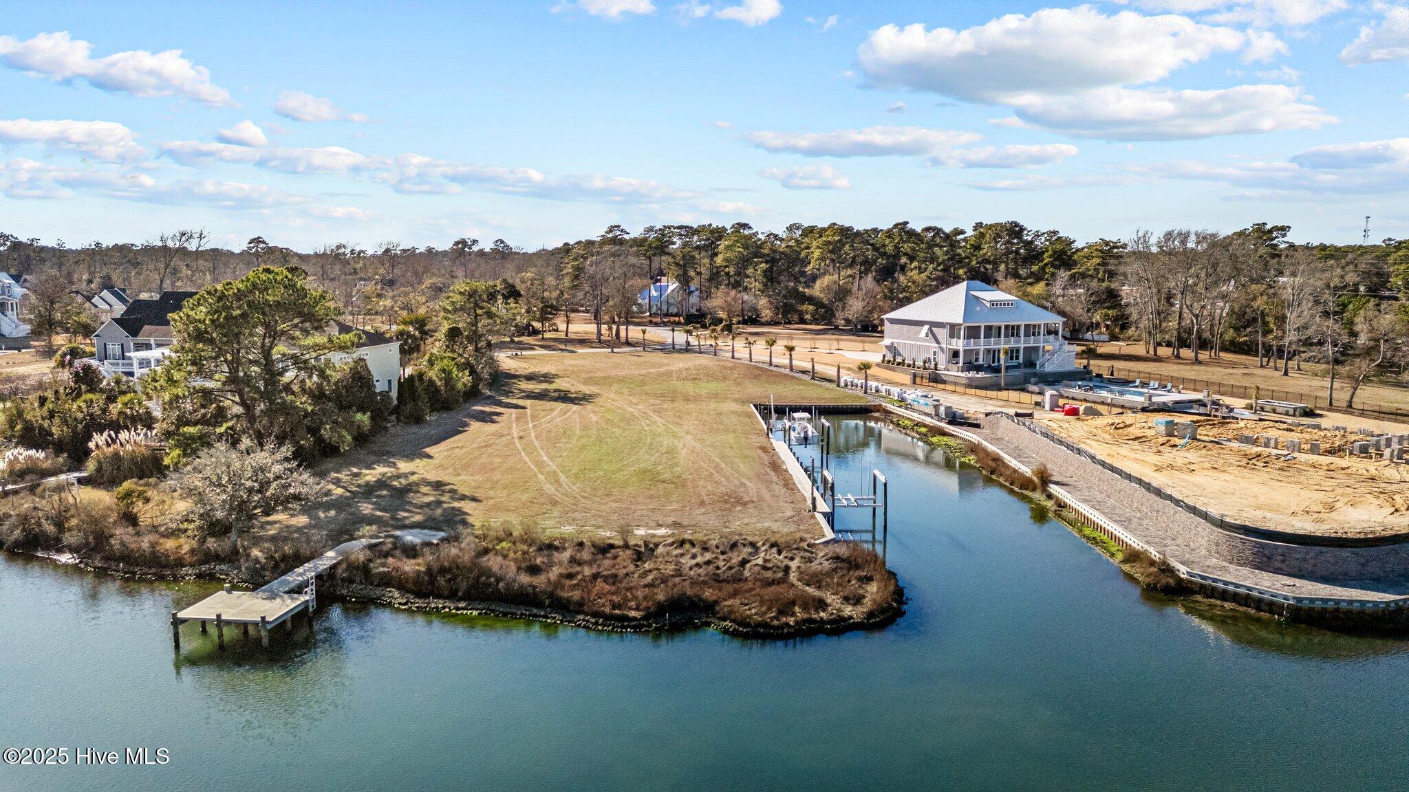 100532073 | Photo 22