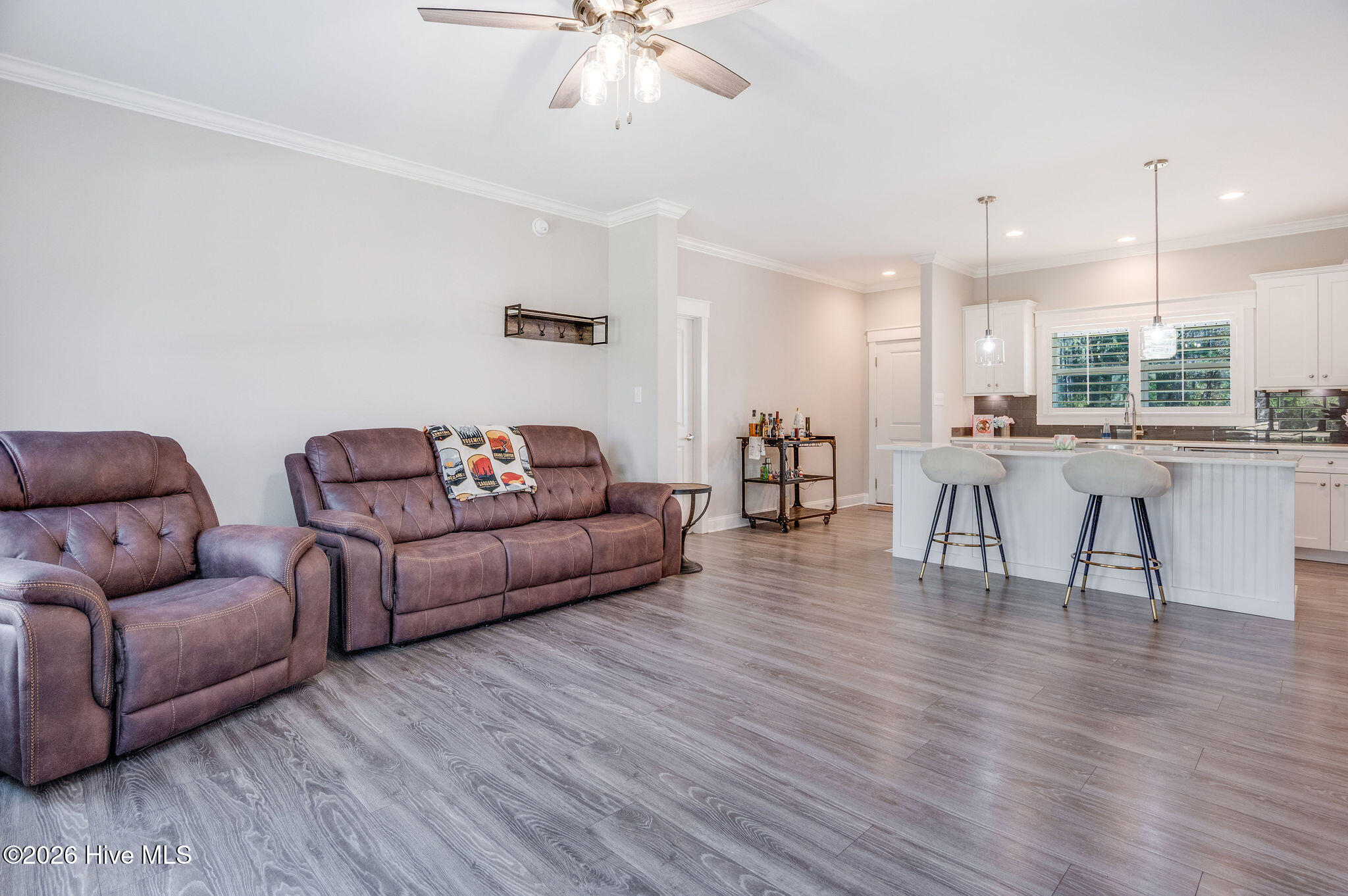 100559948 | Photo 13