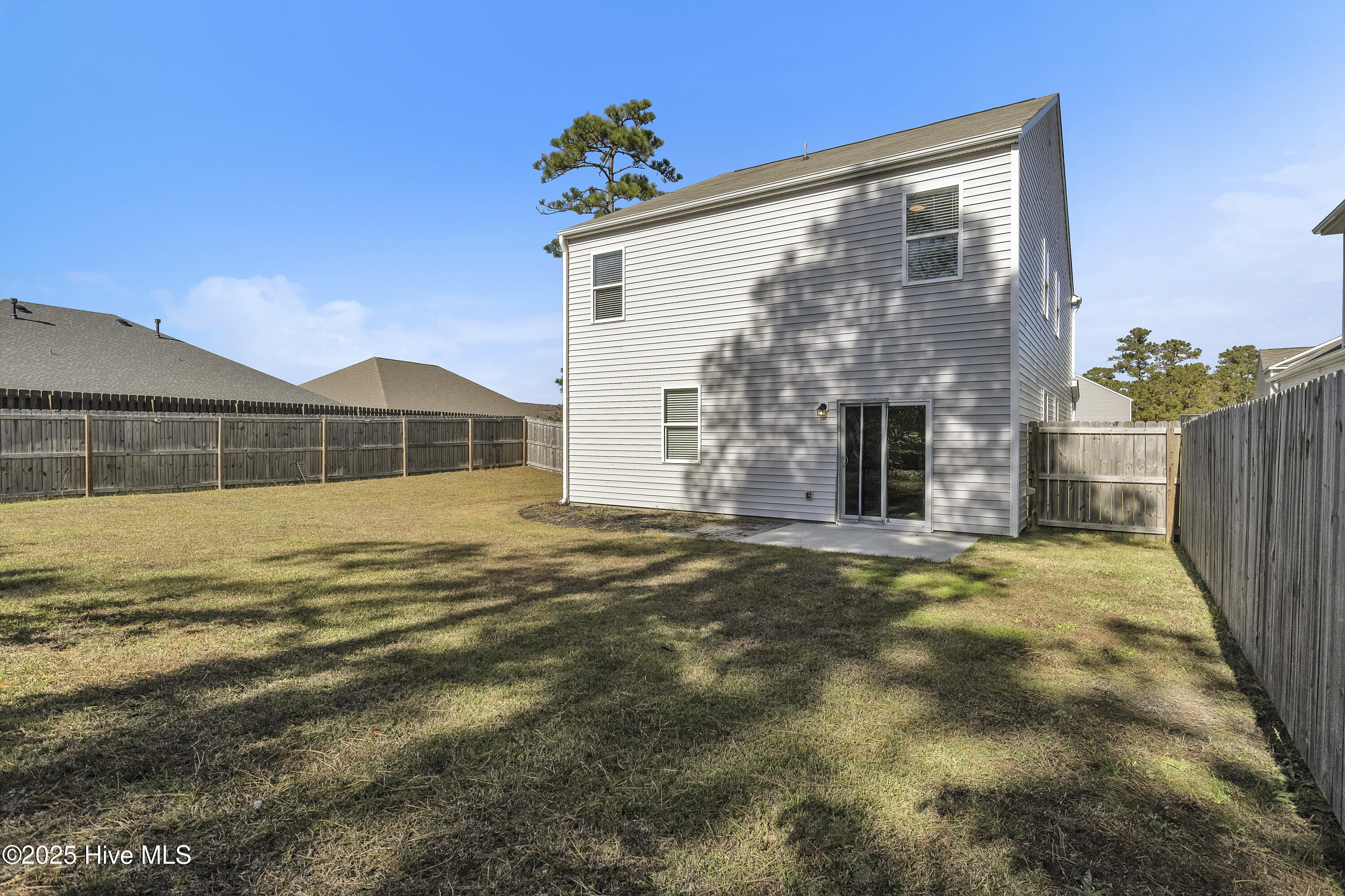 100540789 | Photo 52