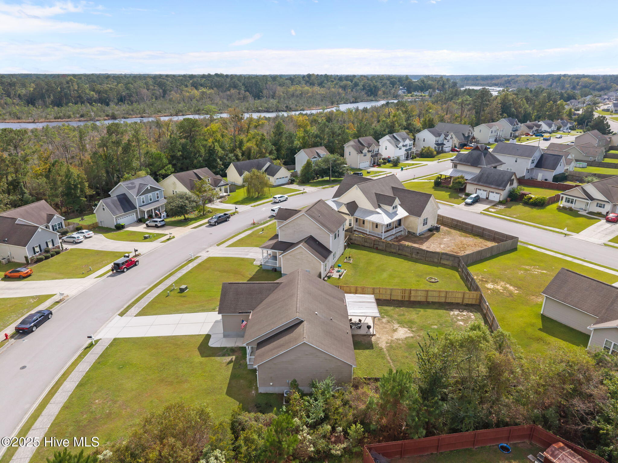 100530161 | Photo 35