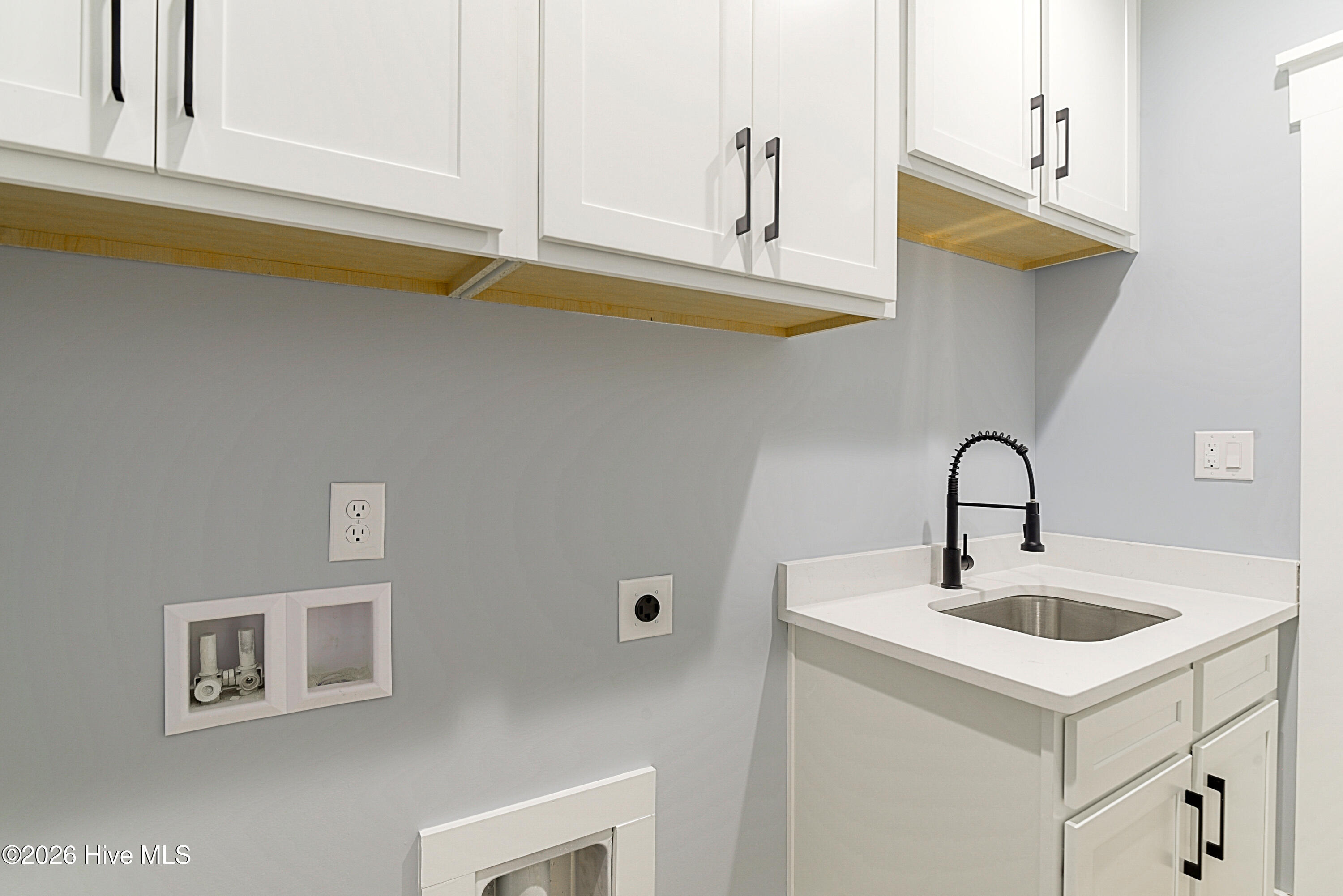 100547114 | Photo 41