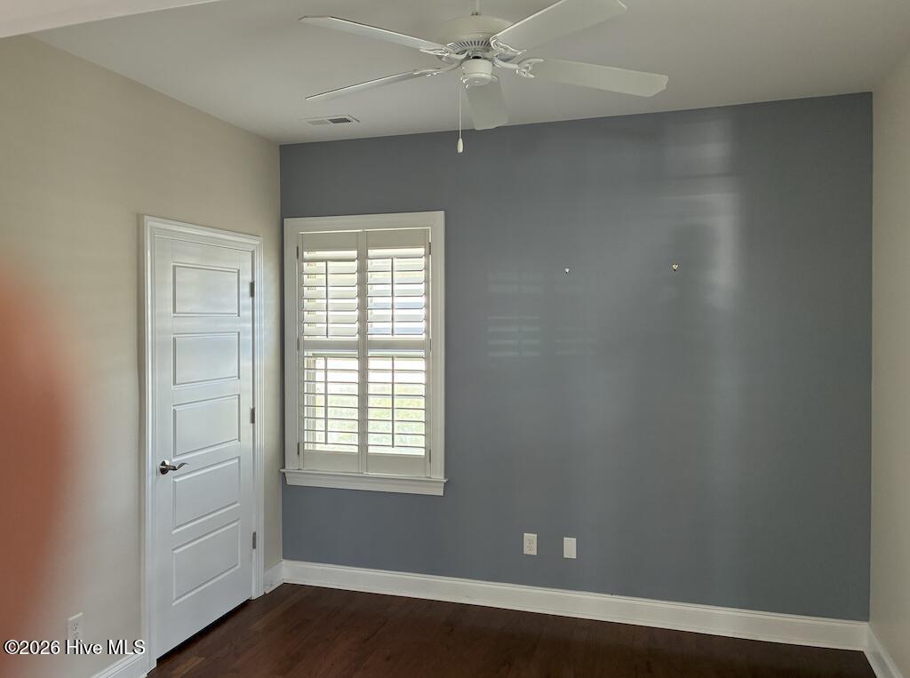 100559785 | Photo 12