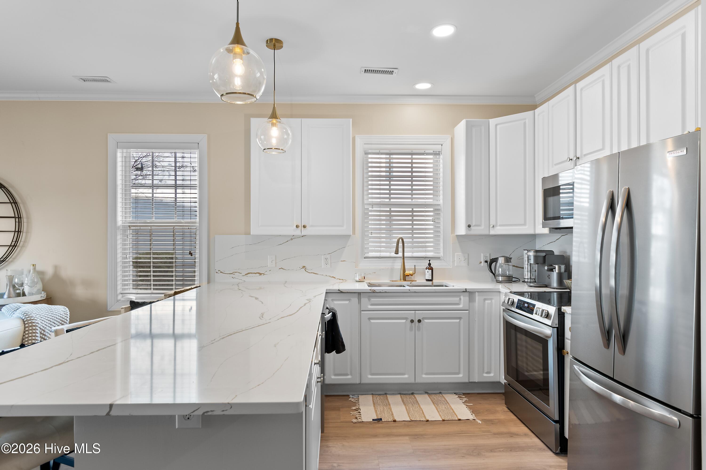 100554539 | Photo 10