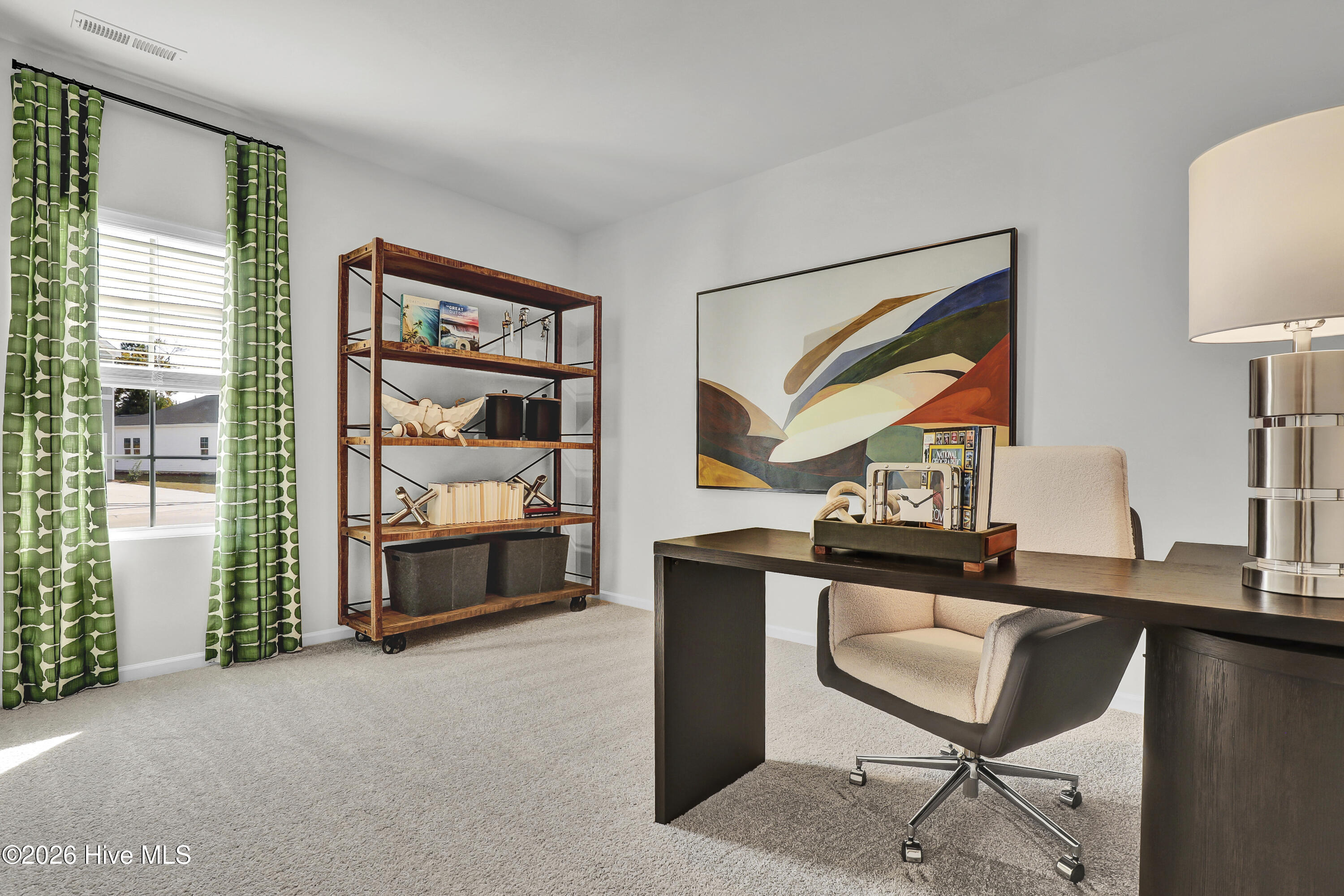 100550125 | Photo 15