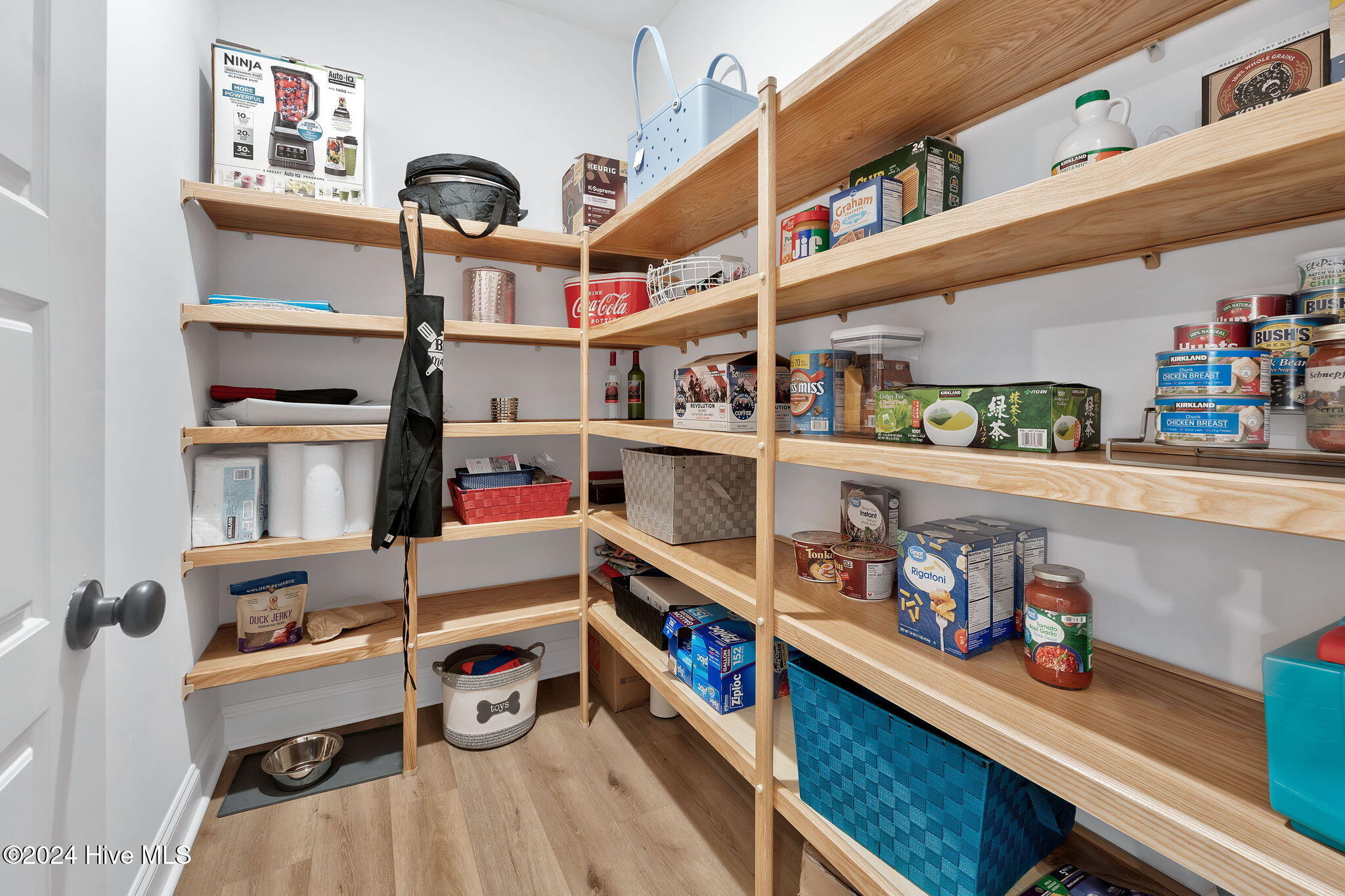 100478916 | Photo 26