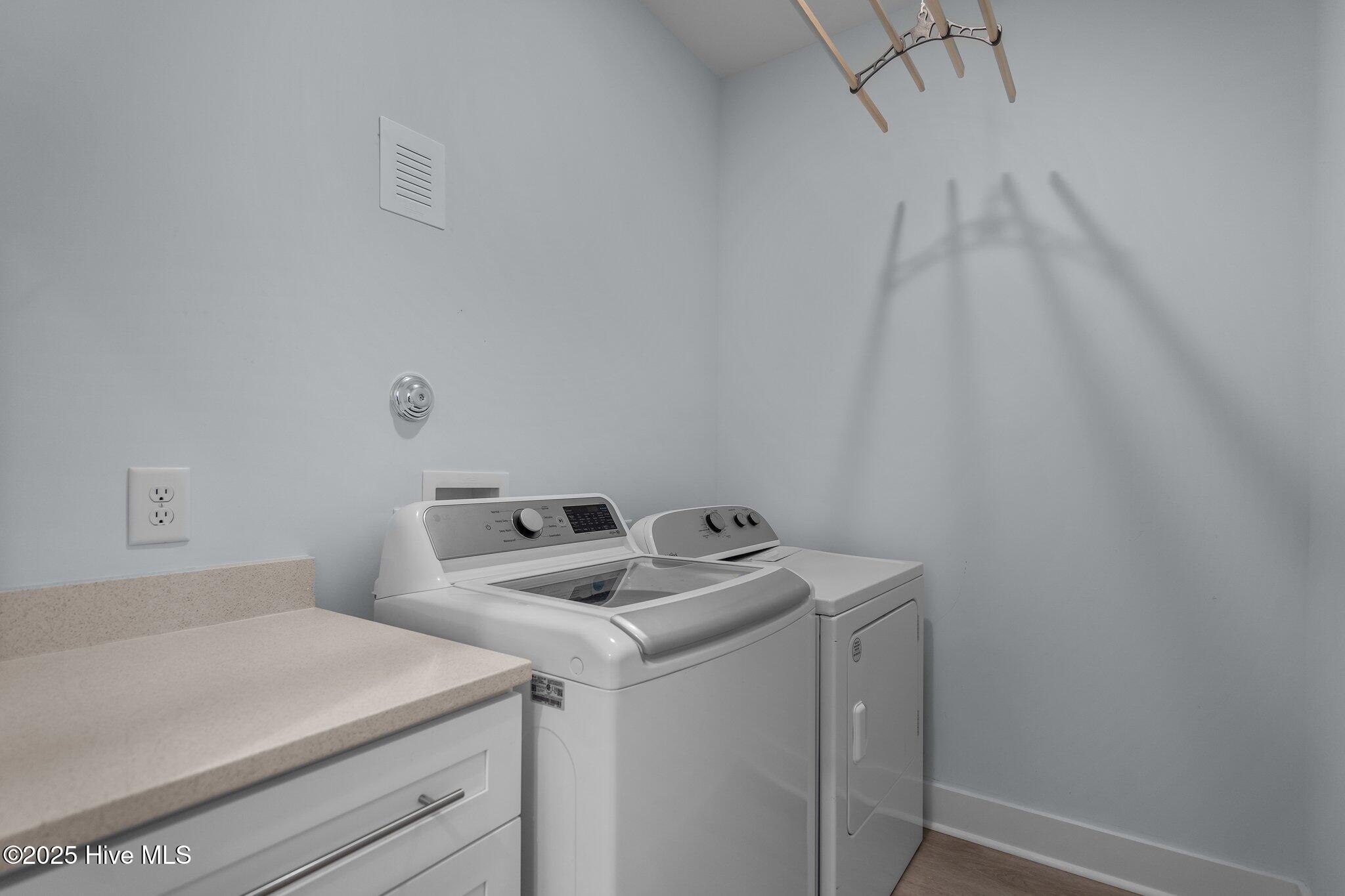 100529961 | Photo 28