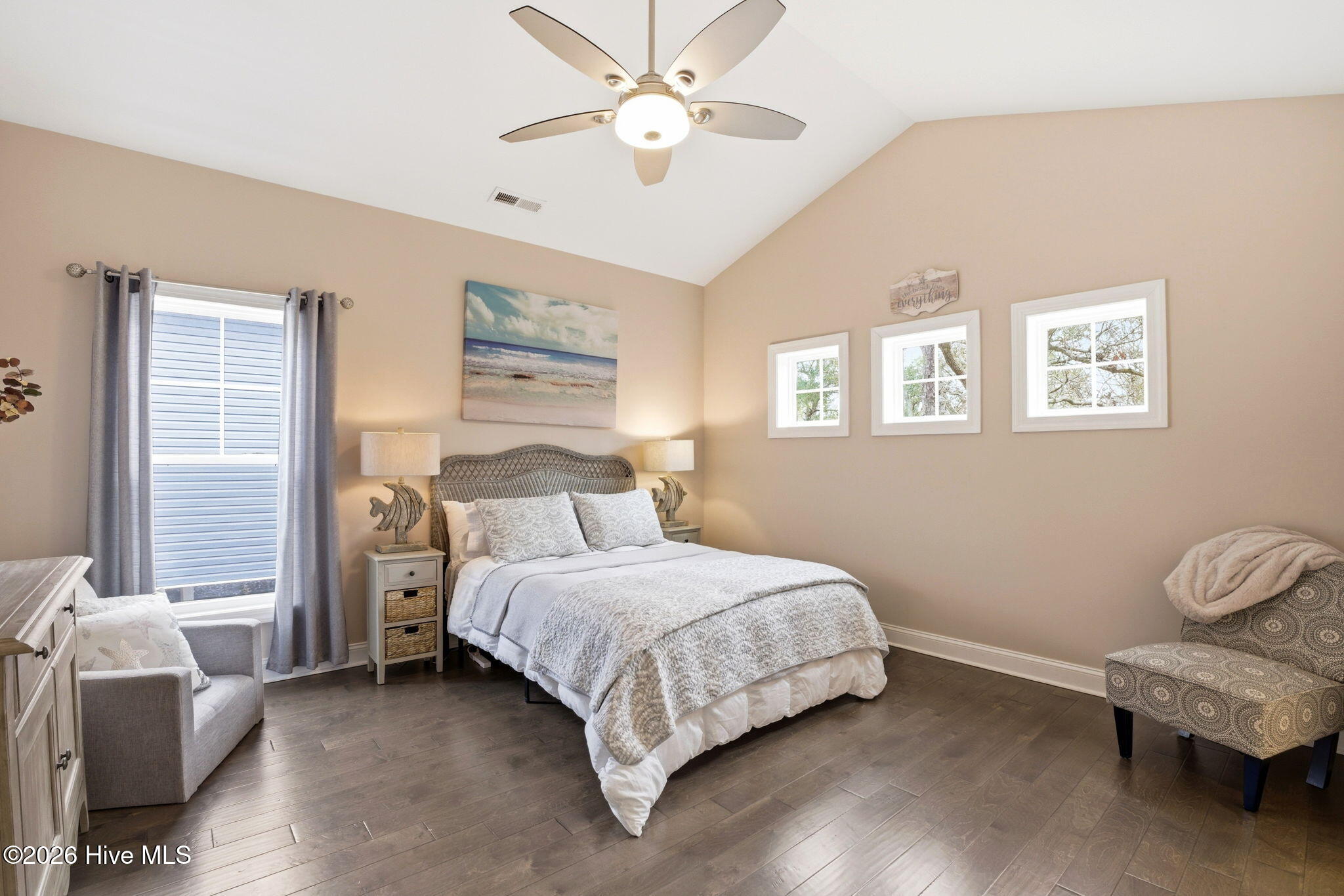 100554036 | Photo 14