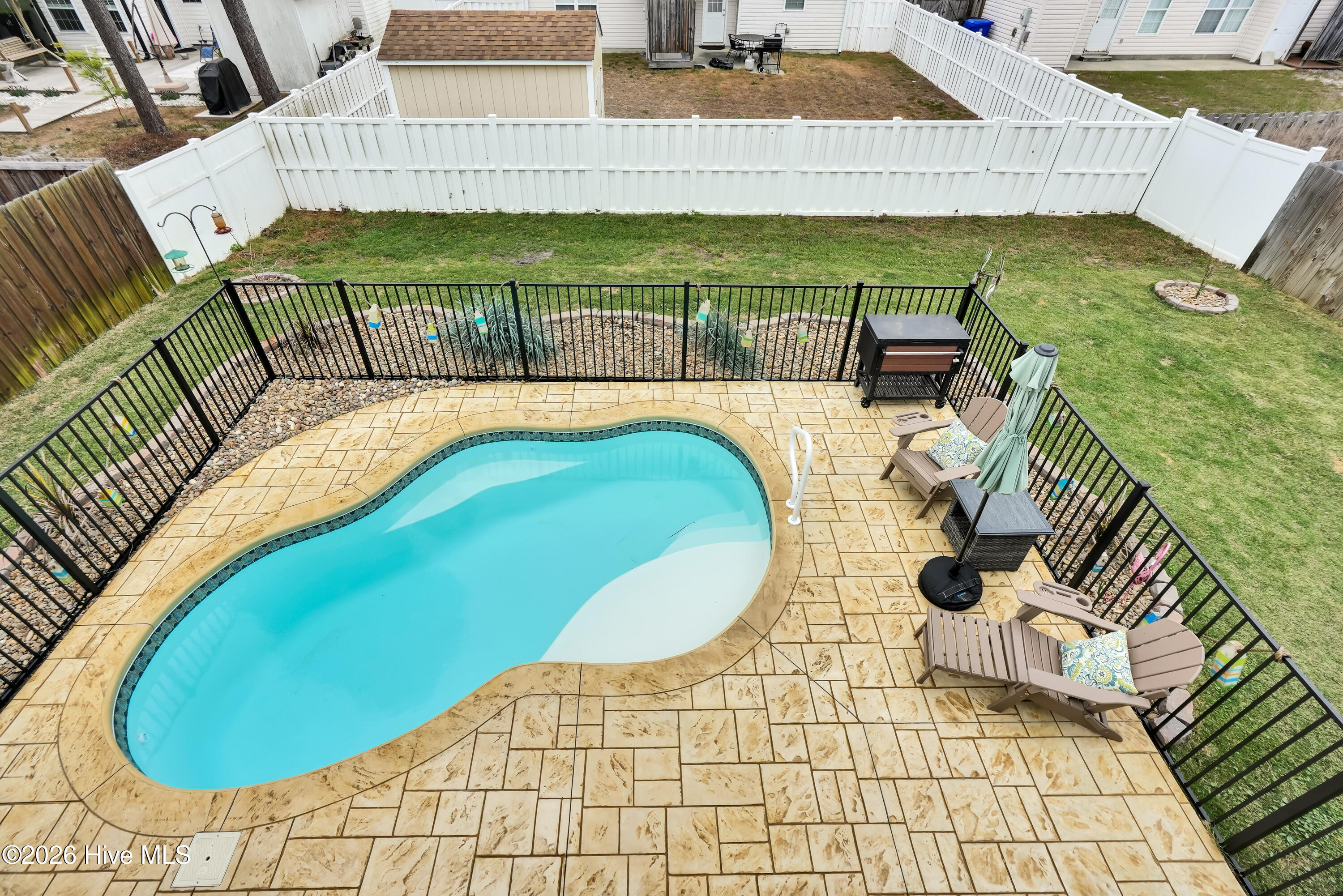 100570261 | Photo 26