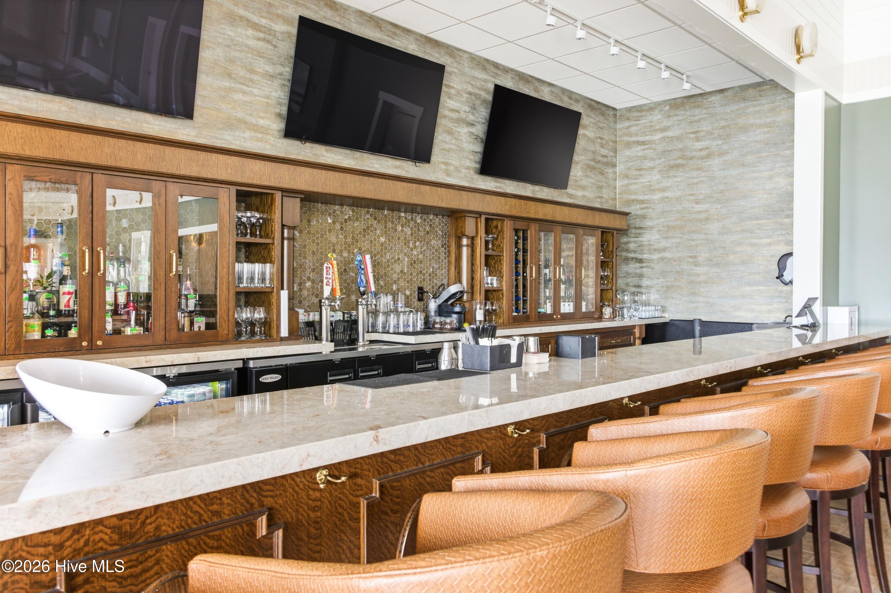 100530146 | Photo 71