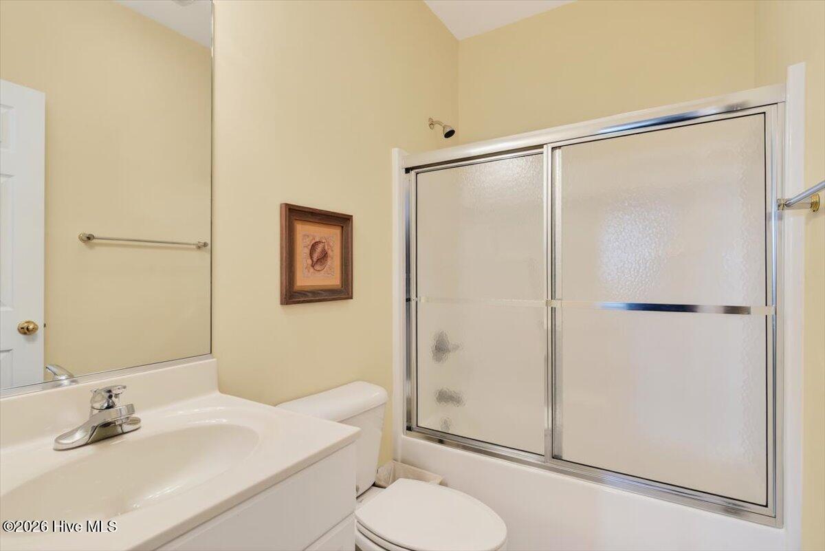 100549709 | Photo 17