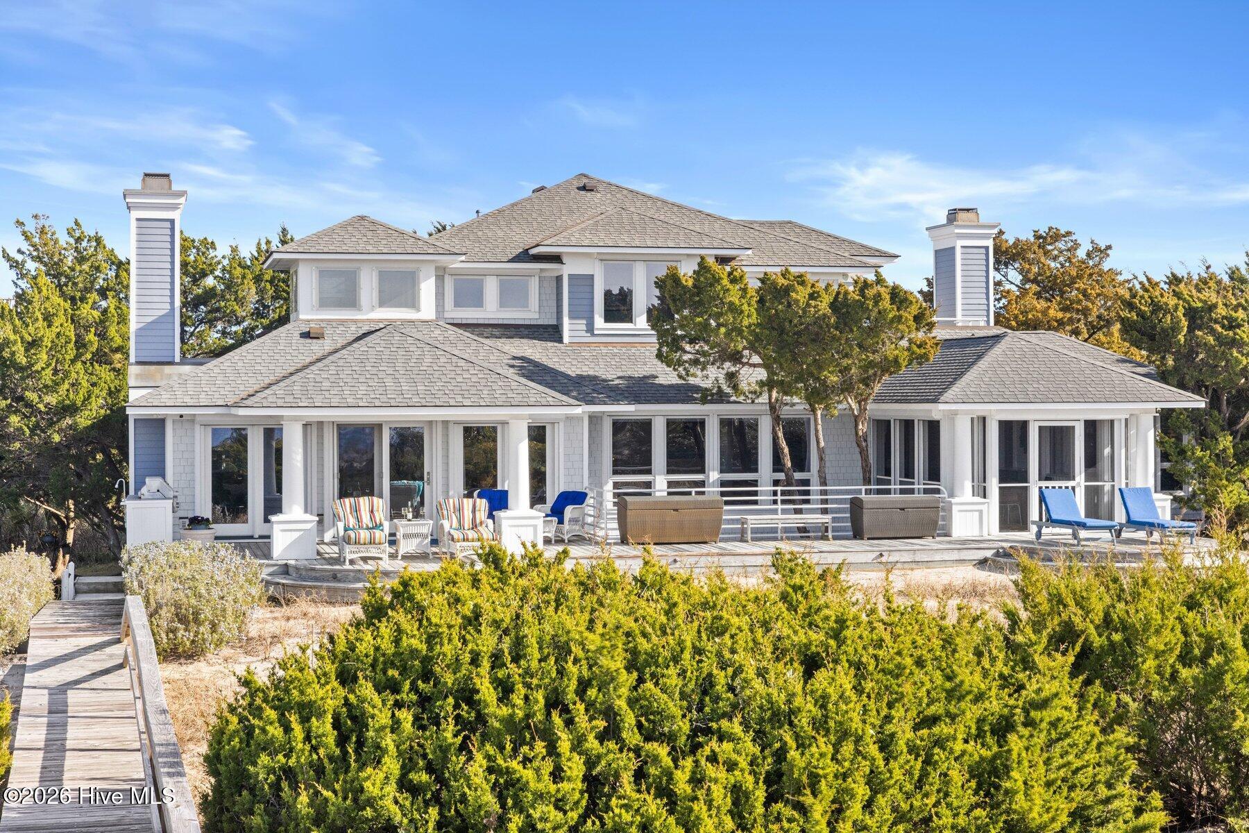 100558974 | Photo 54