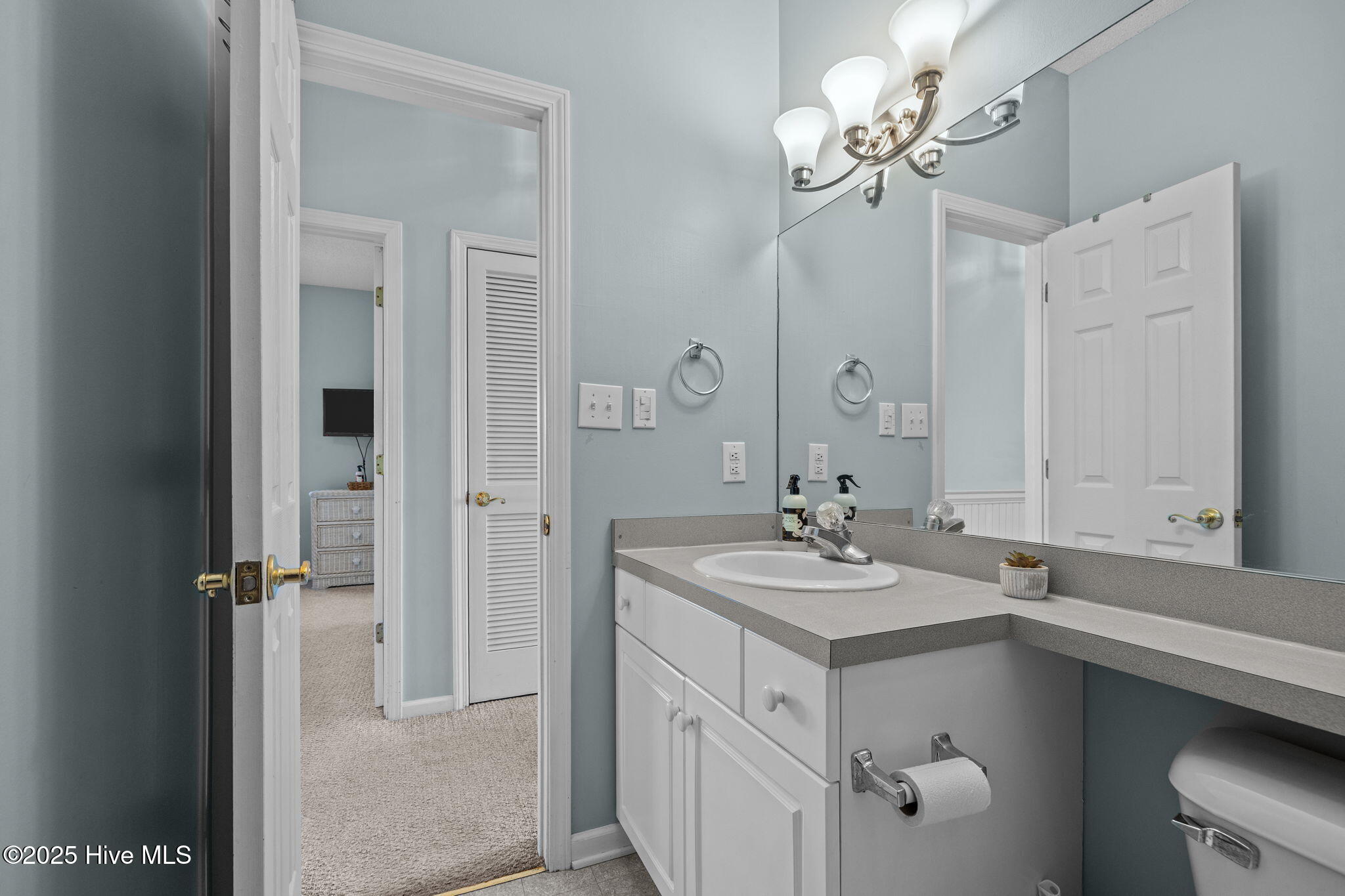 100558494 | Photo 14