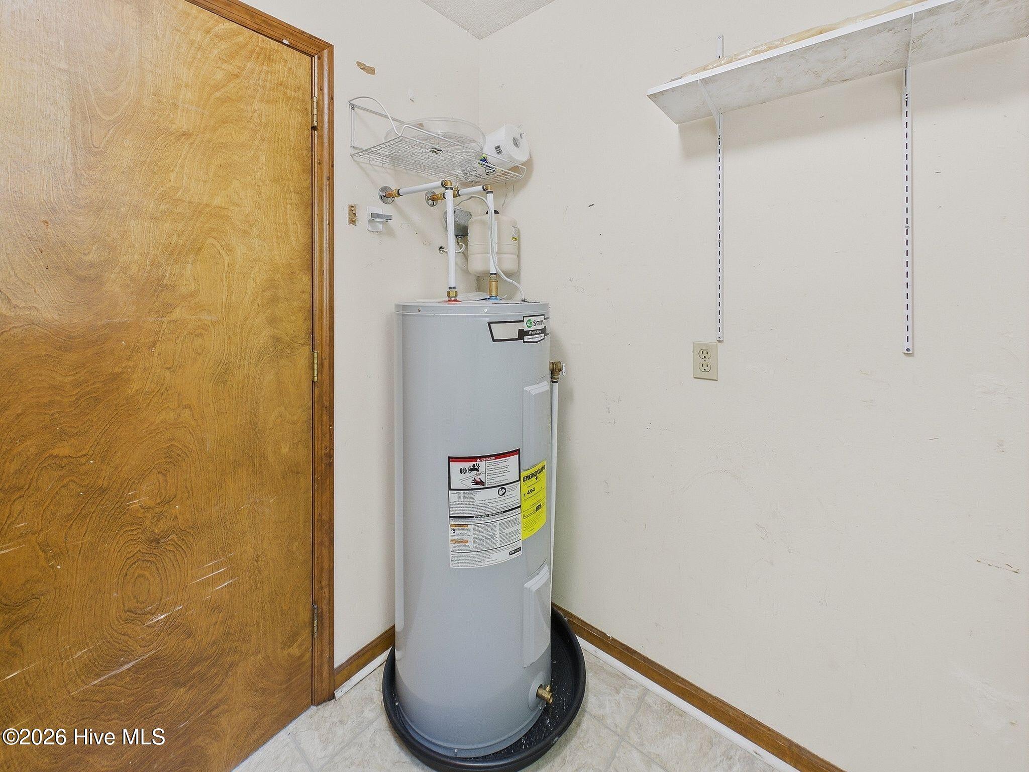 100569518 | Photo 40