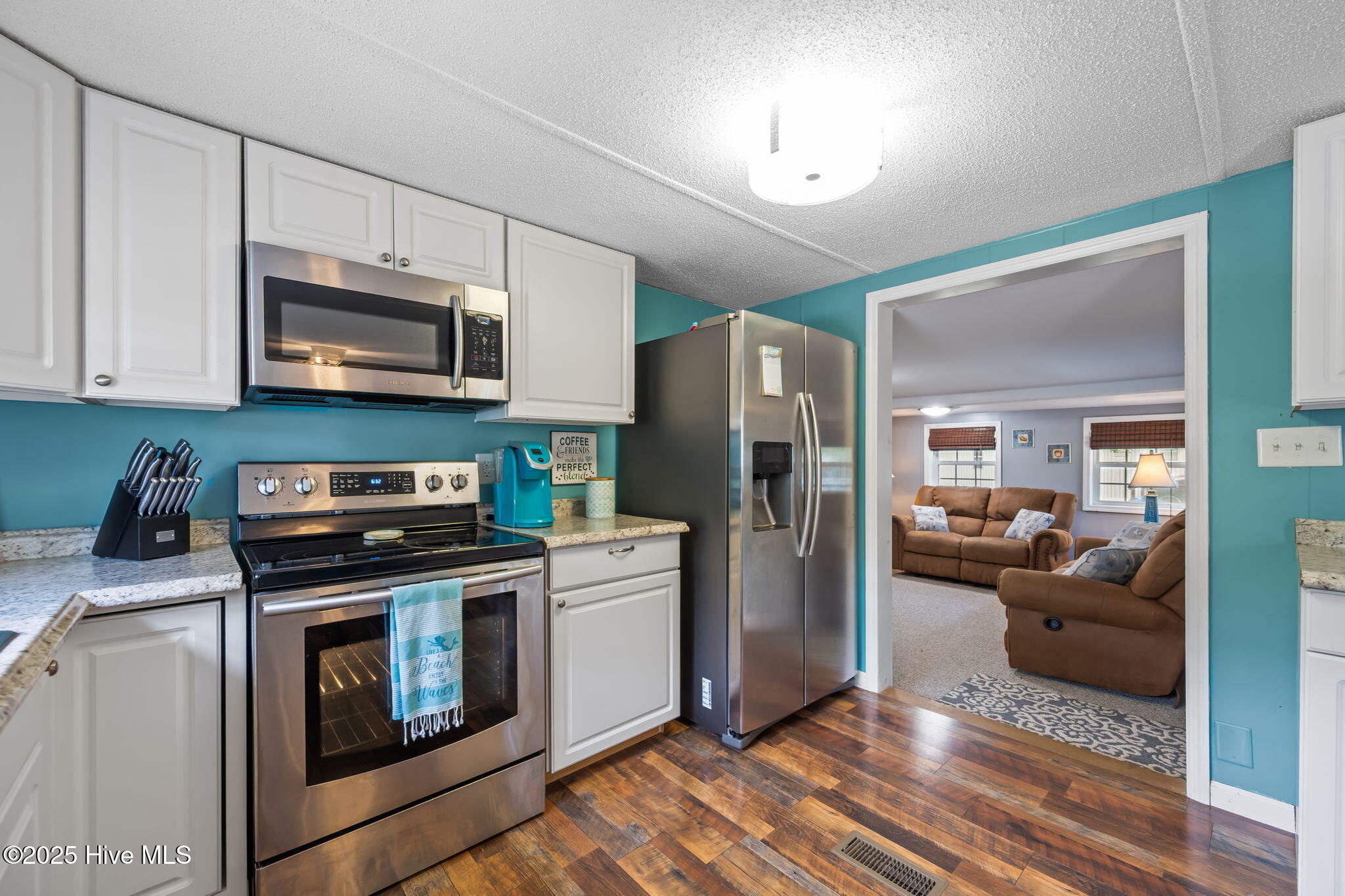 100535152 | Photo 23