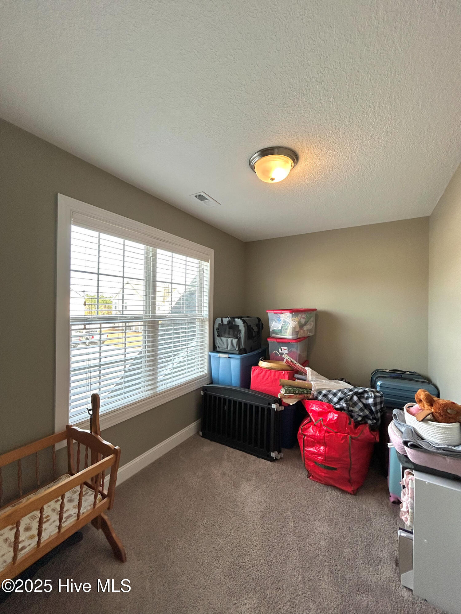 100545888 | Photo 41