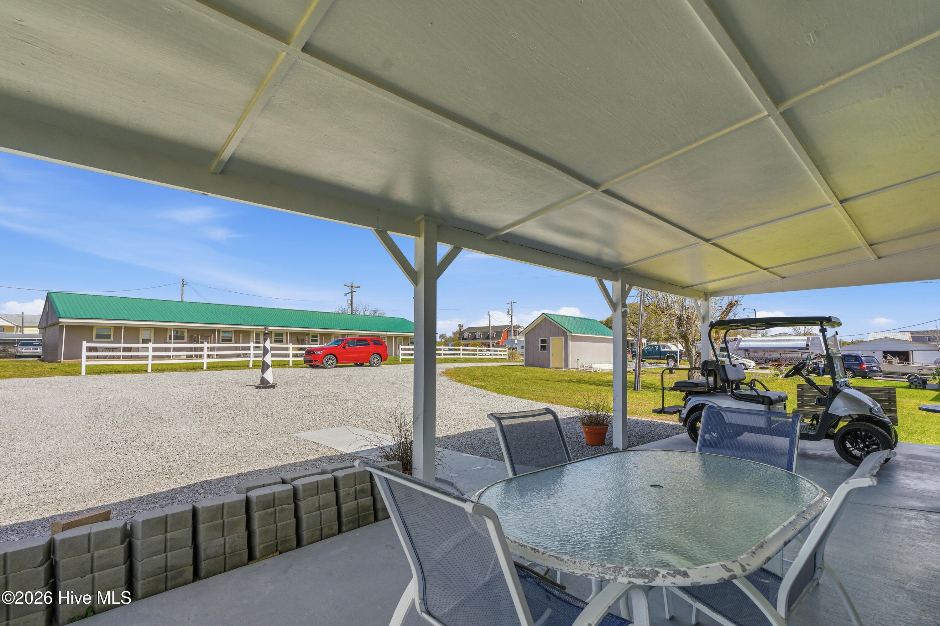 100564102 | Photo 60