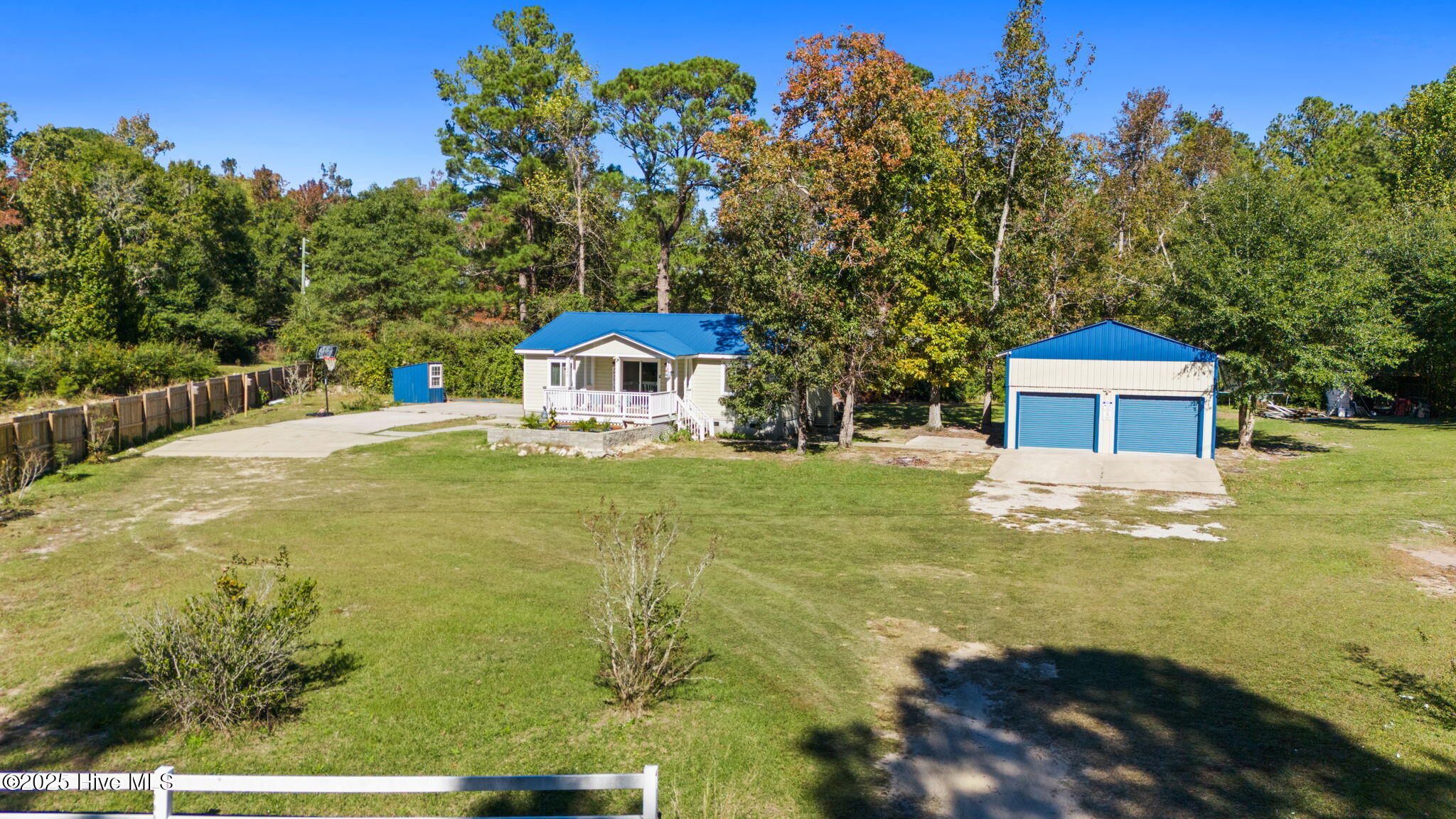 100534083 | Photo 28