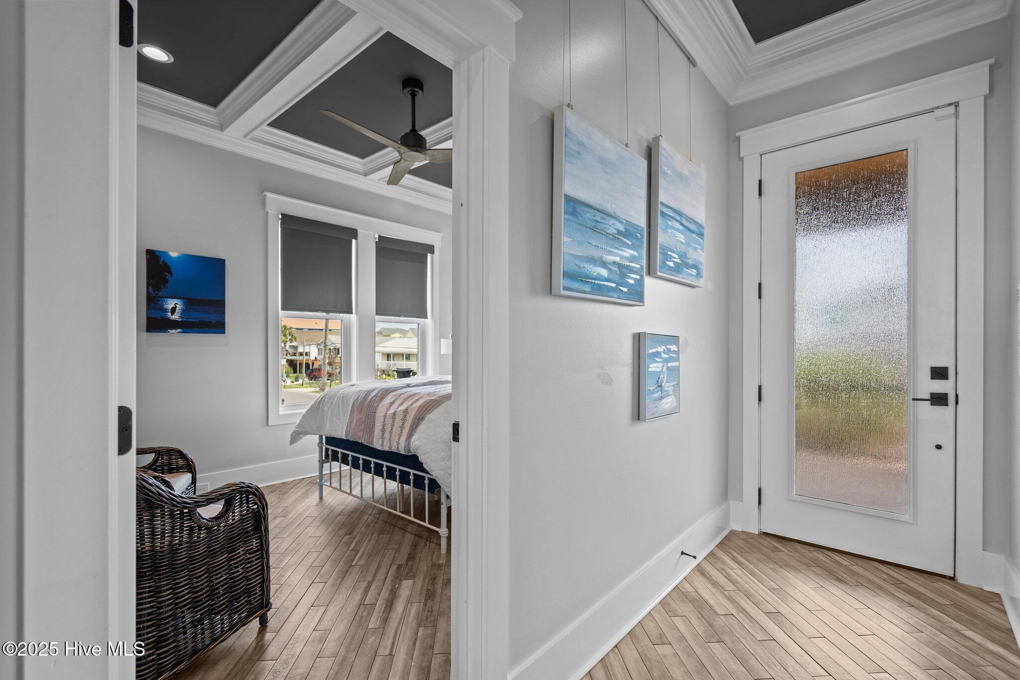 100514029 | Photo 29