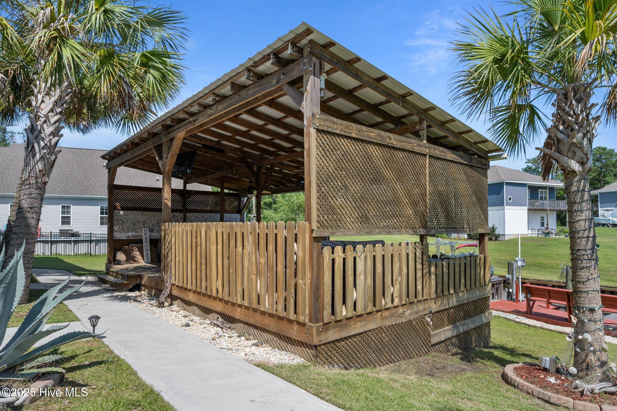 100517734 | Photo 76