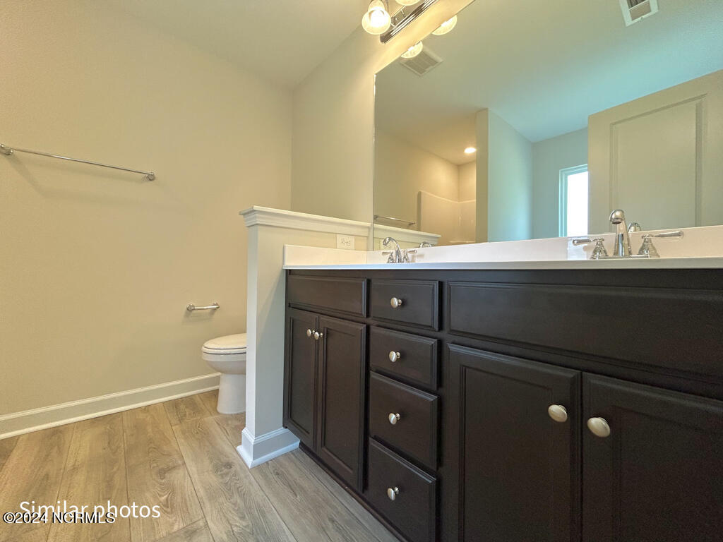 100566609 | Photo 34