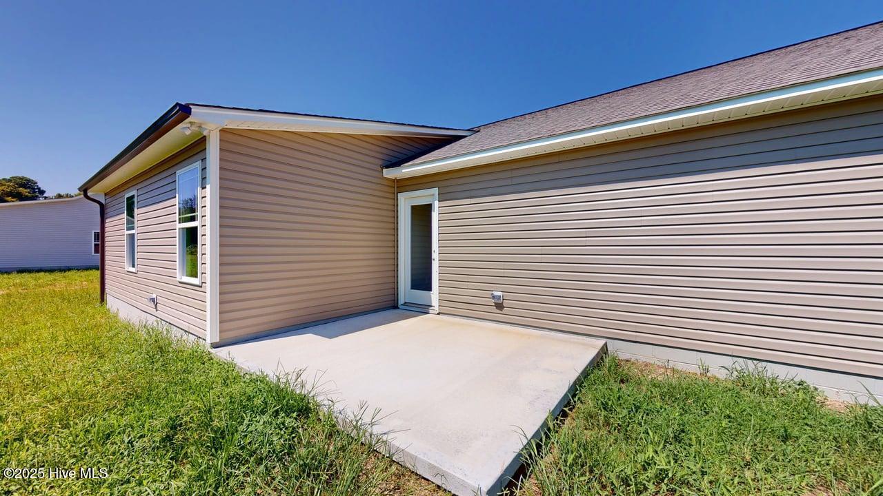 Homes for sale in La Grange, NC | 1366 St John Church Rd, La Grange, NC 28551 | MLS# 100539706