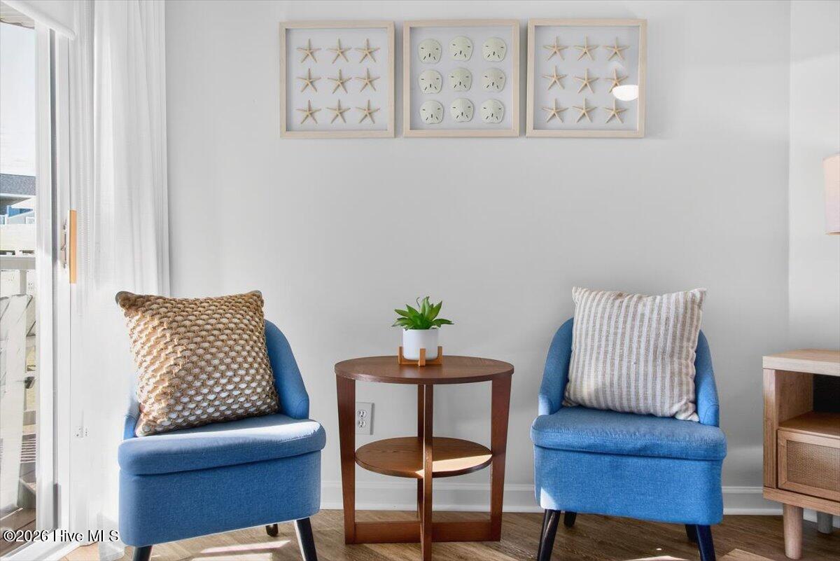 100549270 | Photo 27