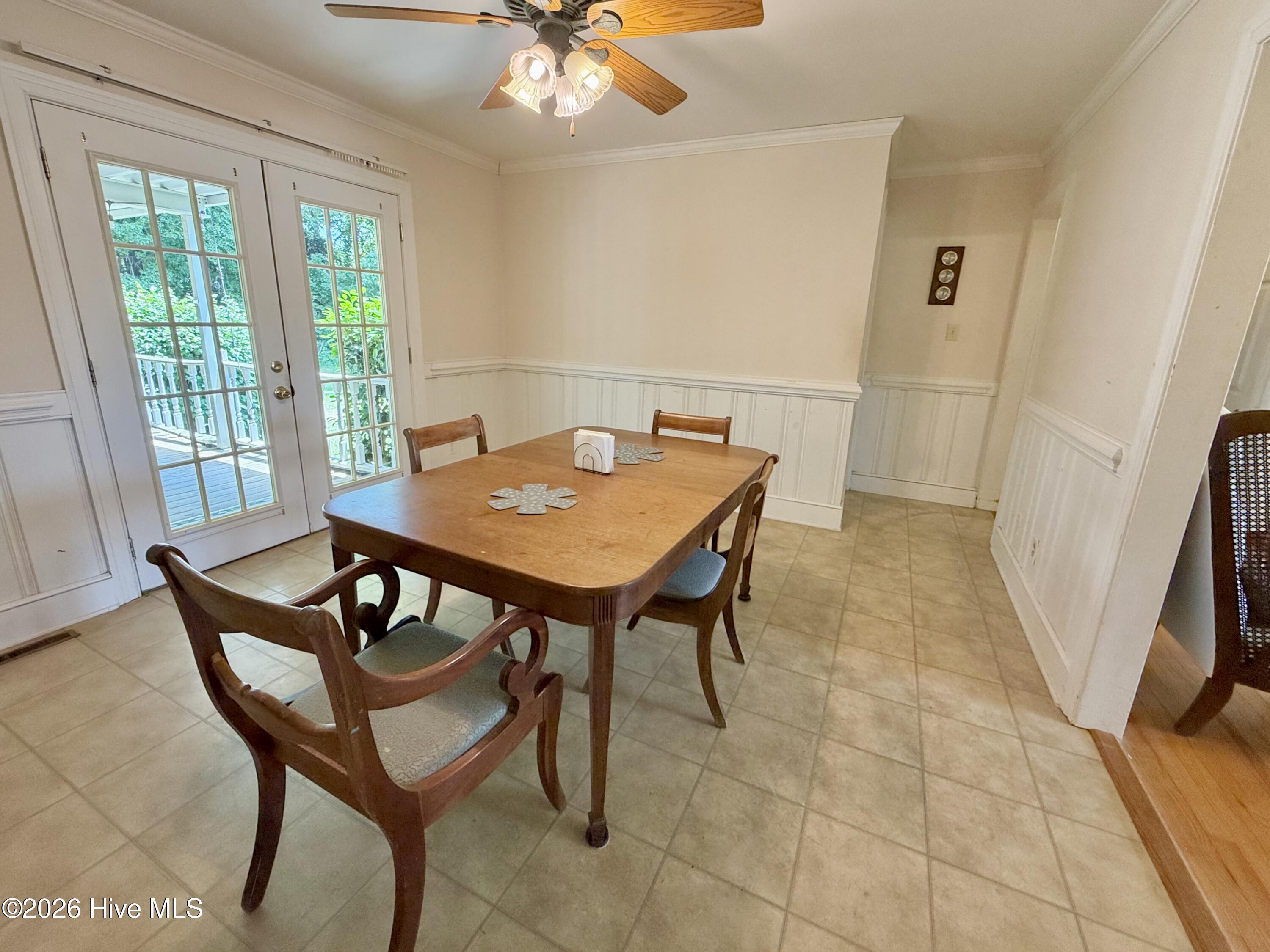 Homes for sale in Kinston, NC | 355 Camellia St, Kinston, NC 28504 | MLS# 100582474