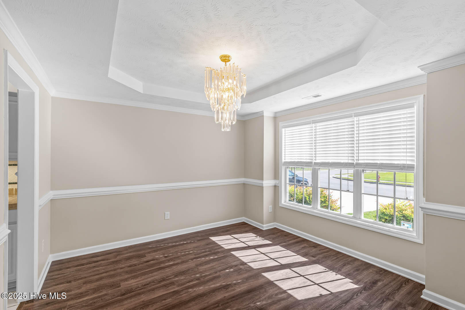 100538607 | Photo 13