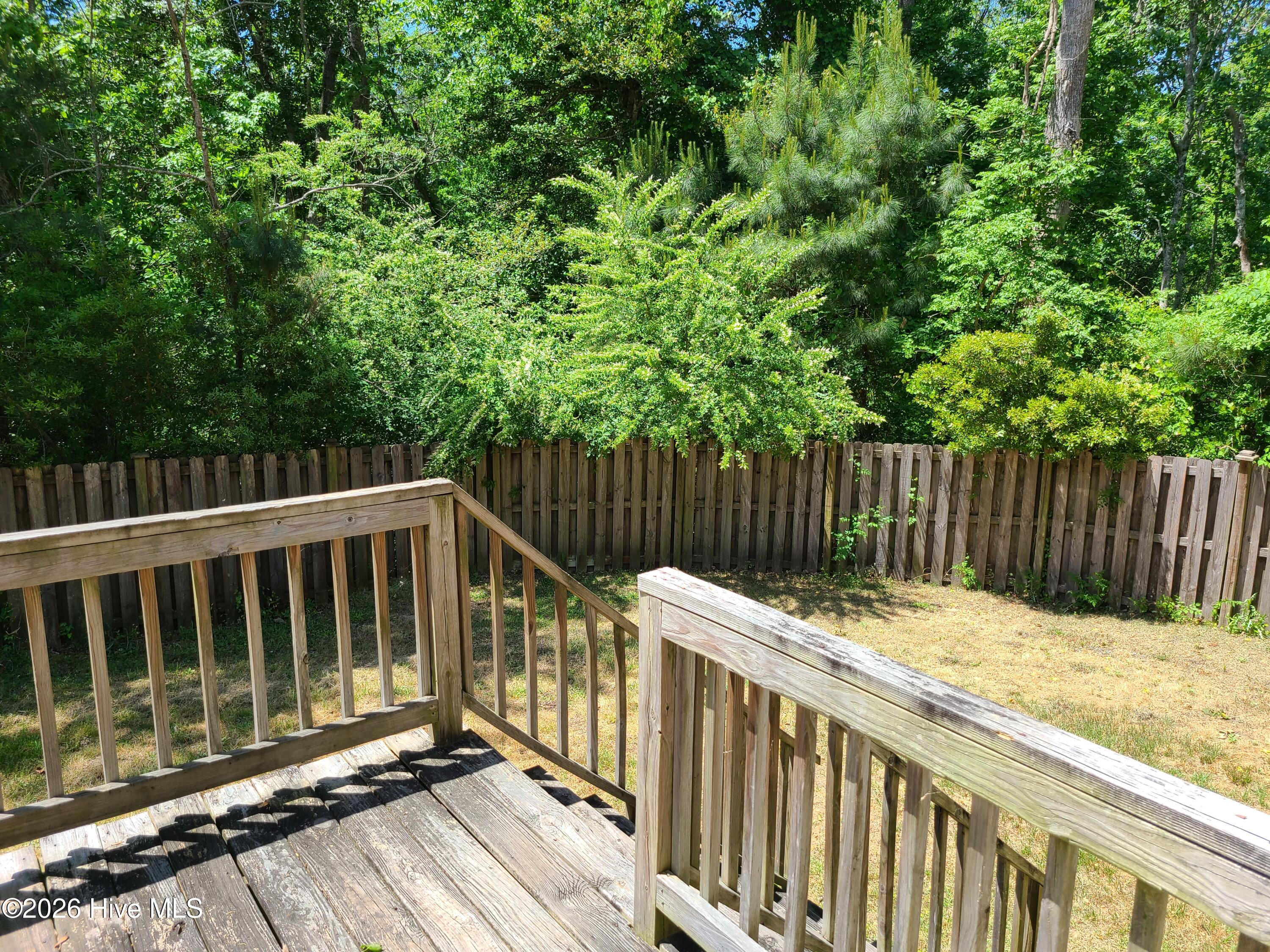 100548232 | Photo 22