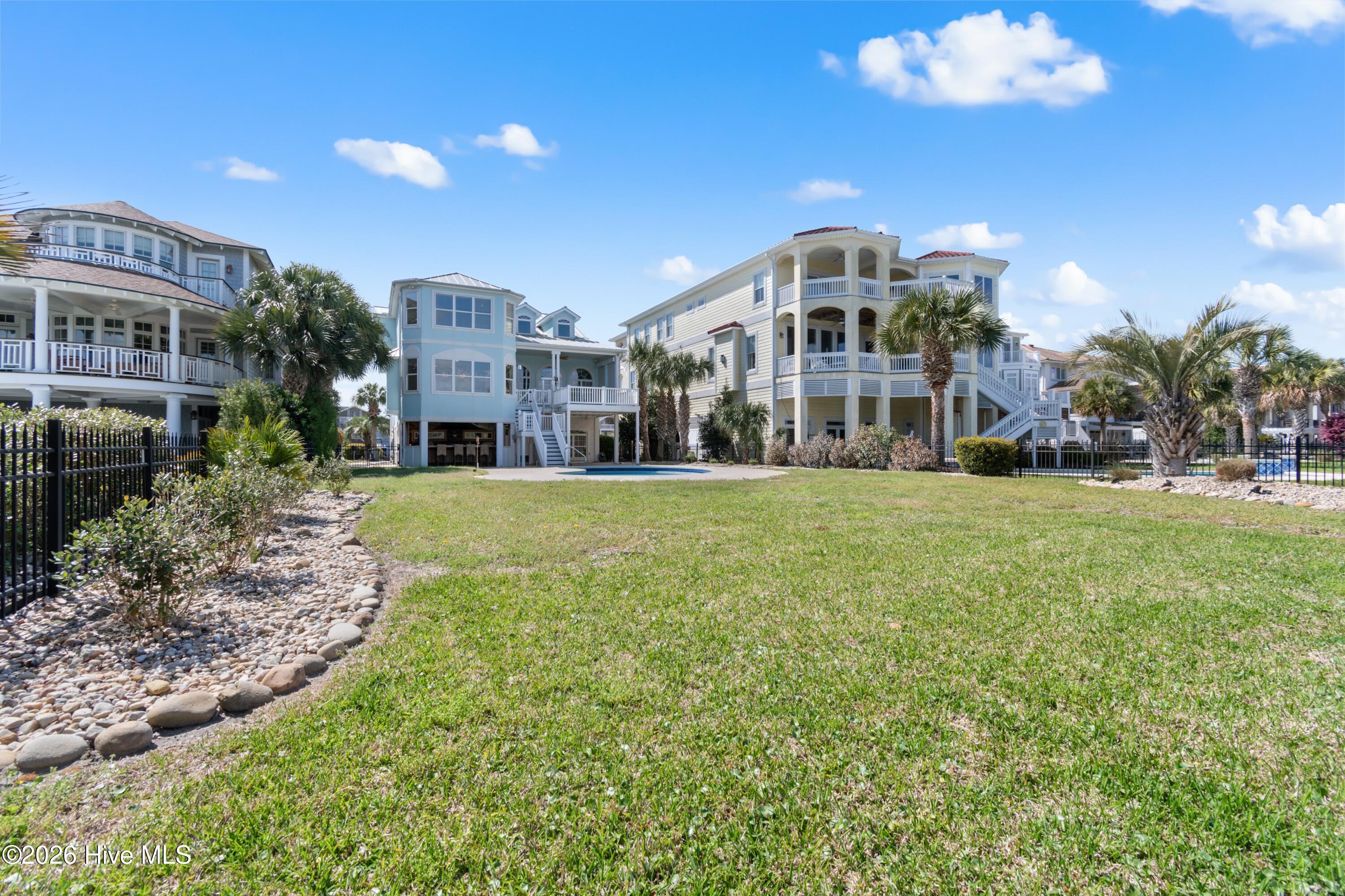 100566574 | Photo 74